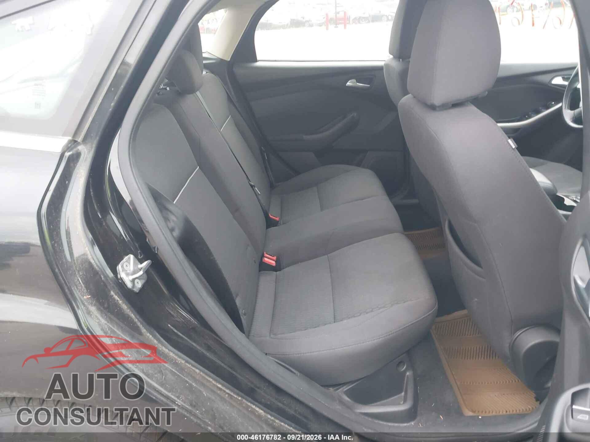 FORD FOCUS 2012 - 1FAHP3M27CL451401