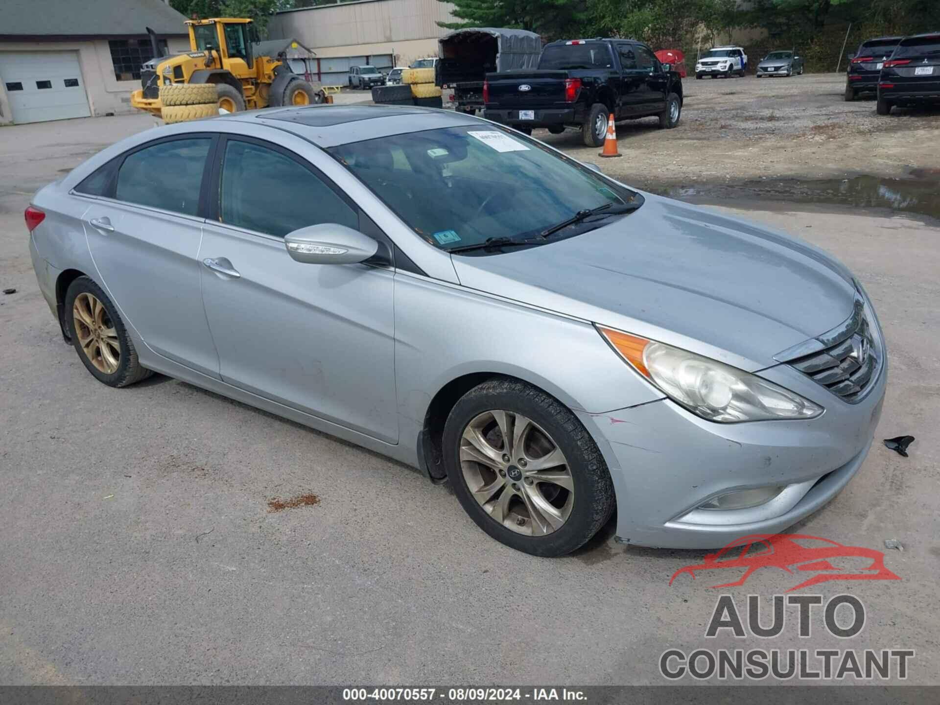 HYUNDAI SONATA 2011 - 5NPEC4AC0BH120559