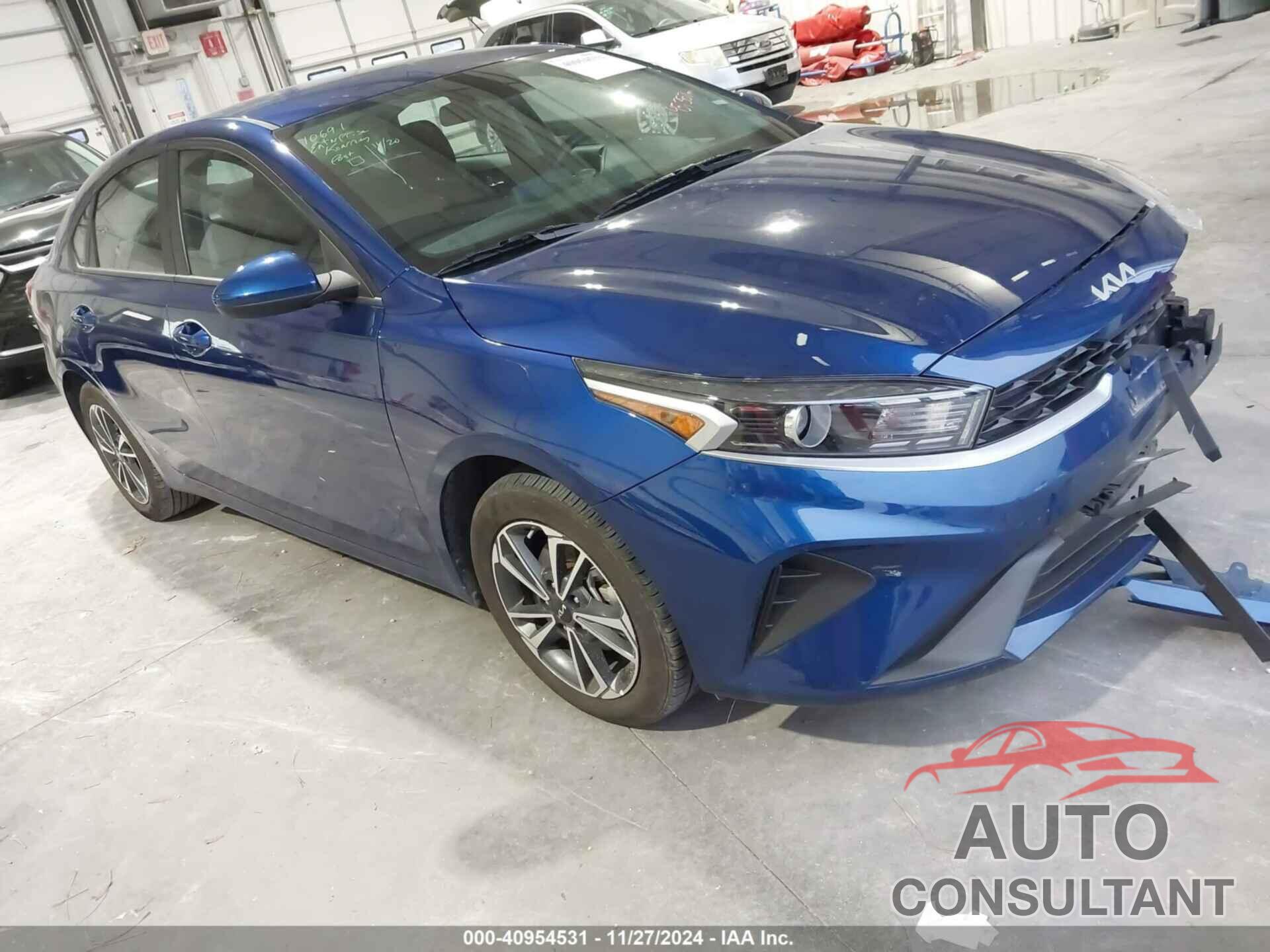 KIA FORTE 2023 - 3KPF24AD1PE596525