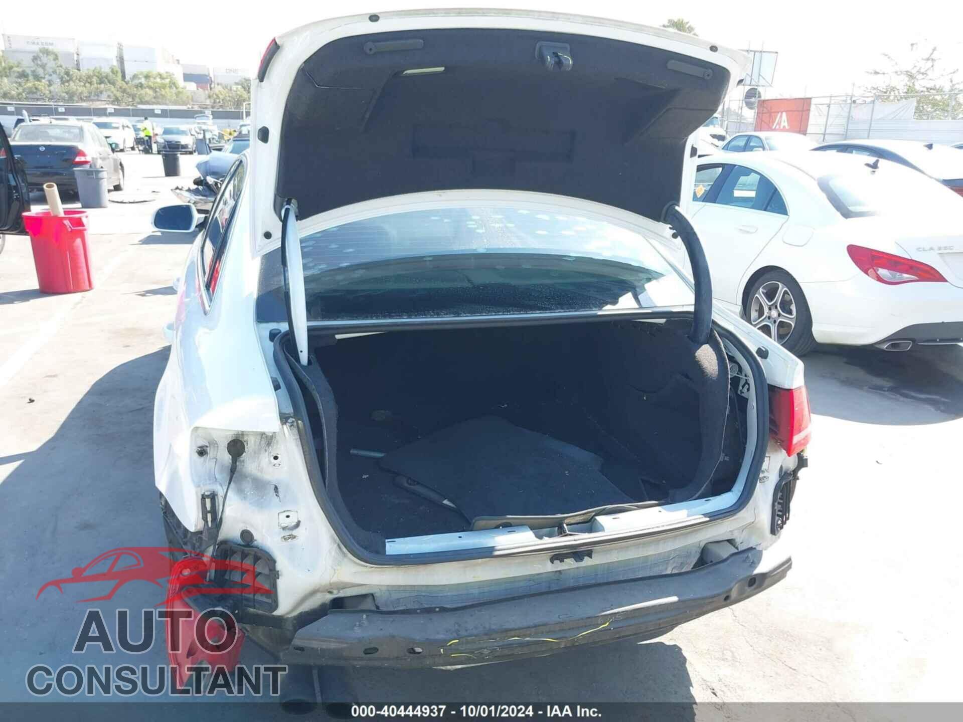 AUDI A4 2012 - WAUAFAFL2CN004596