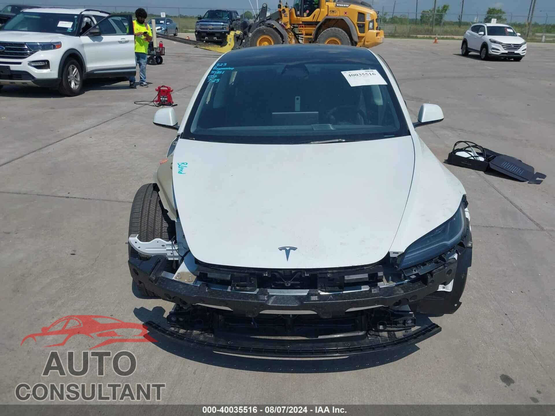 TESLA MODEL 3 2024 - 5YJ3E1EB0RF717351
