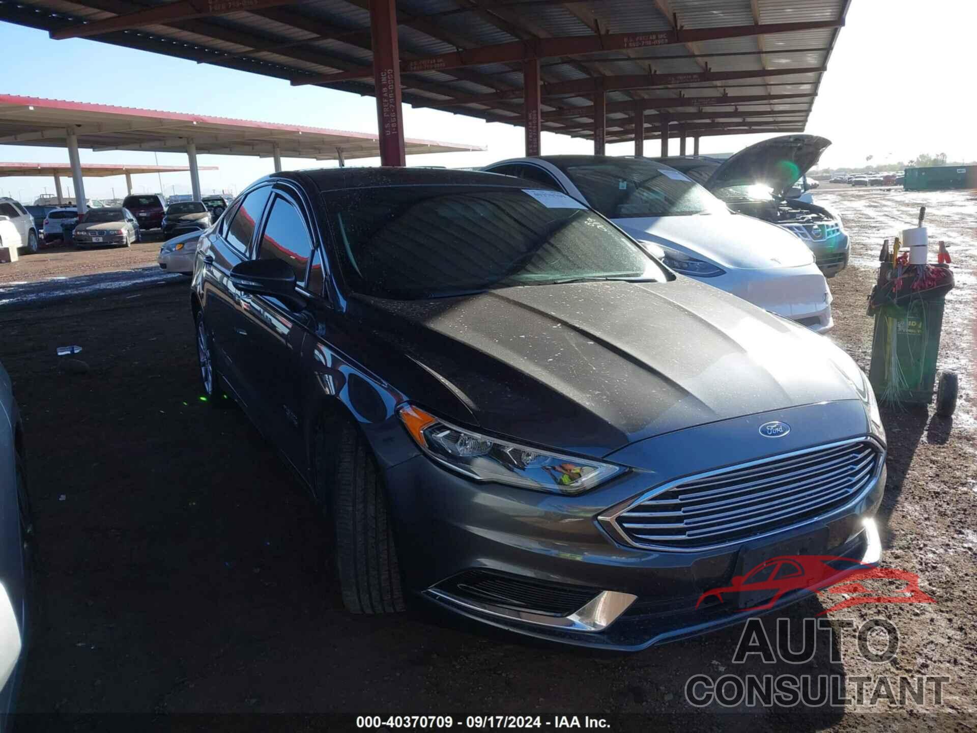 FORD FUSION ENERGI 2018 - 3FA6P0PU3JR205186