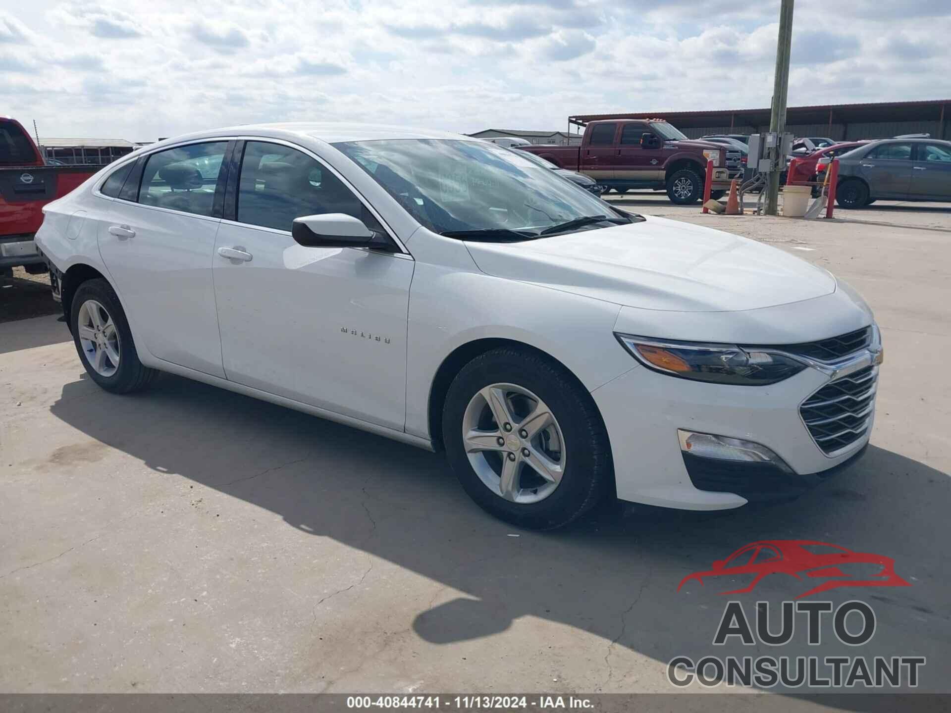 CHEVROLET MALIBU 2023 - 1G1ZD5ST5PF180740