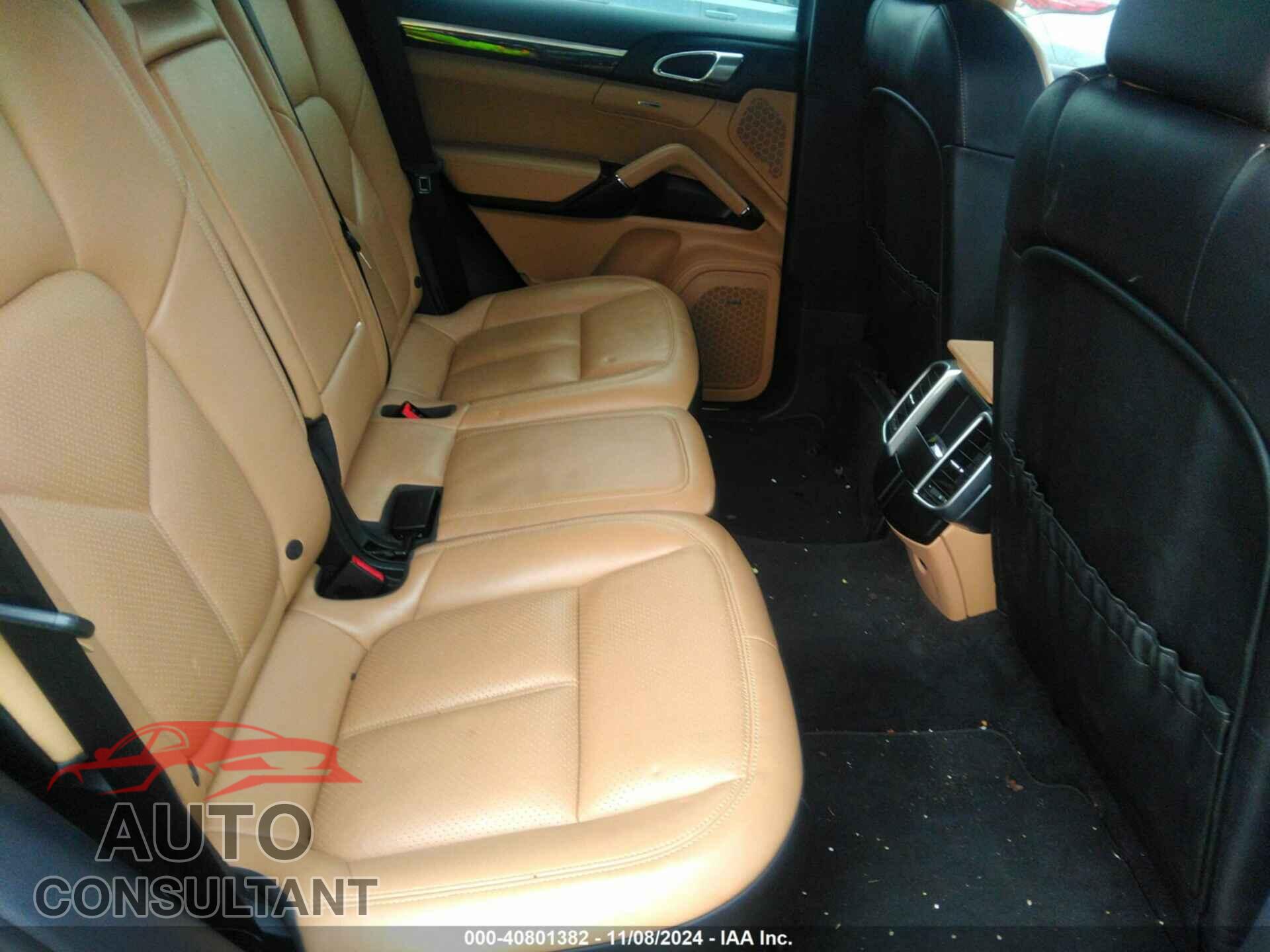 PORSCHE CAYENNE 2017 - WP1AA2A27HKA87598