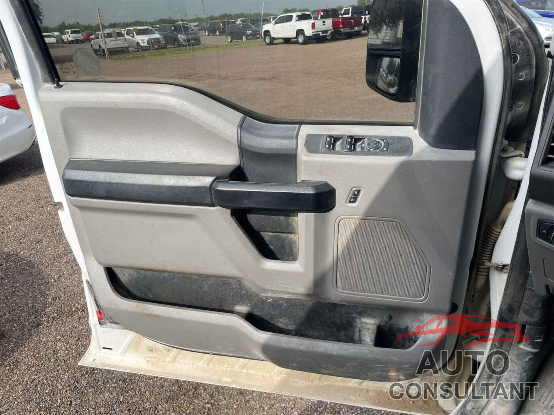 FORD F-250 2019 - 1FT7X2B62KEF83099