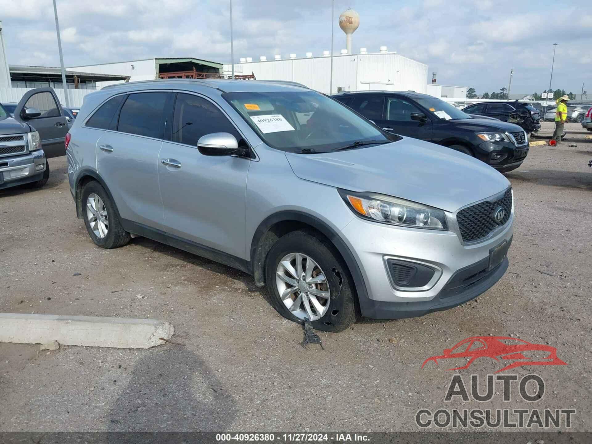 KIA SORENTO 2017 - 5XYPG4A34HG303671