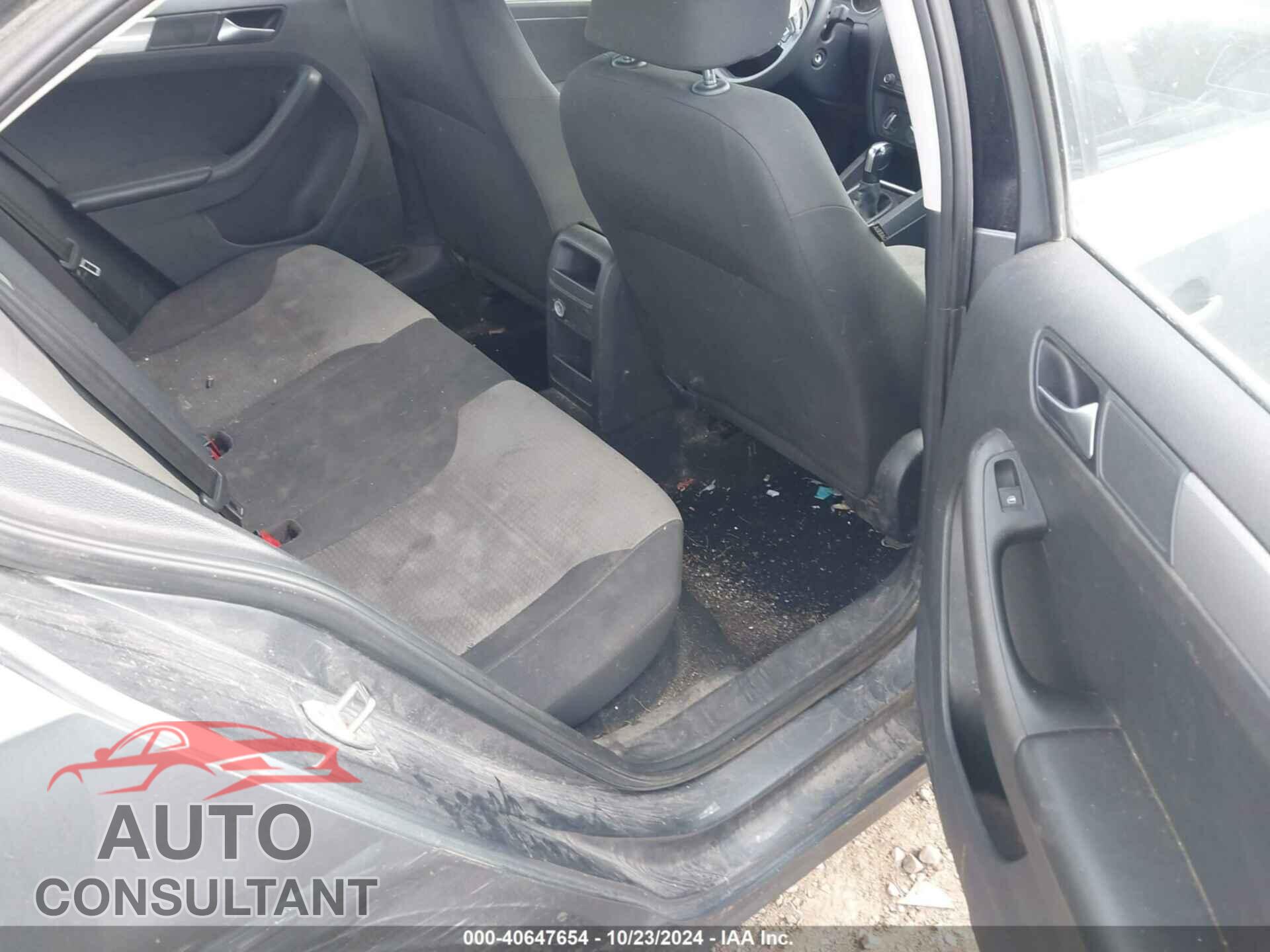 VOLKSWAGEN JETTA 2017 - 3VW2B7AJ8HM260655