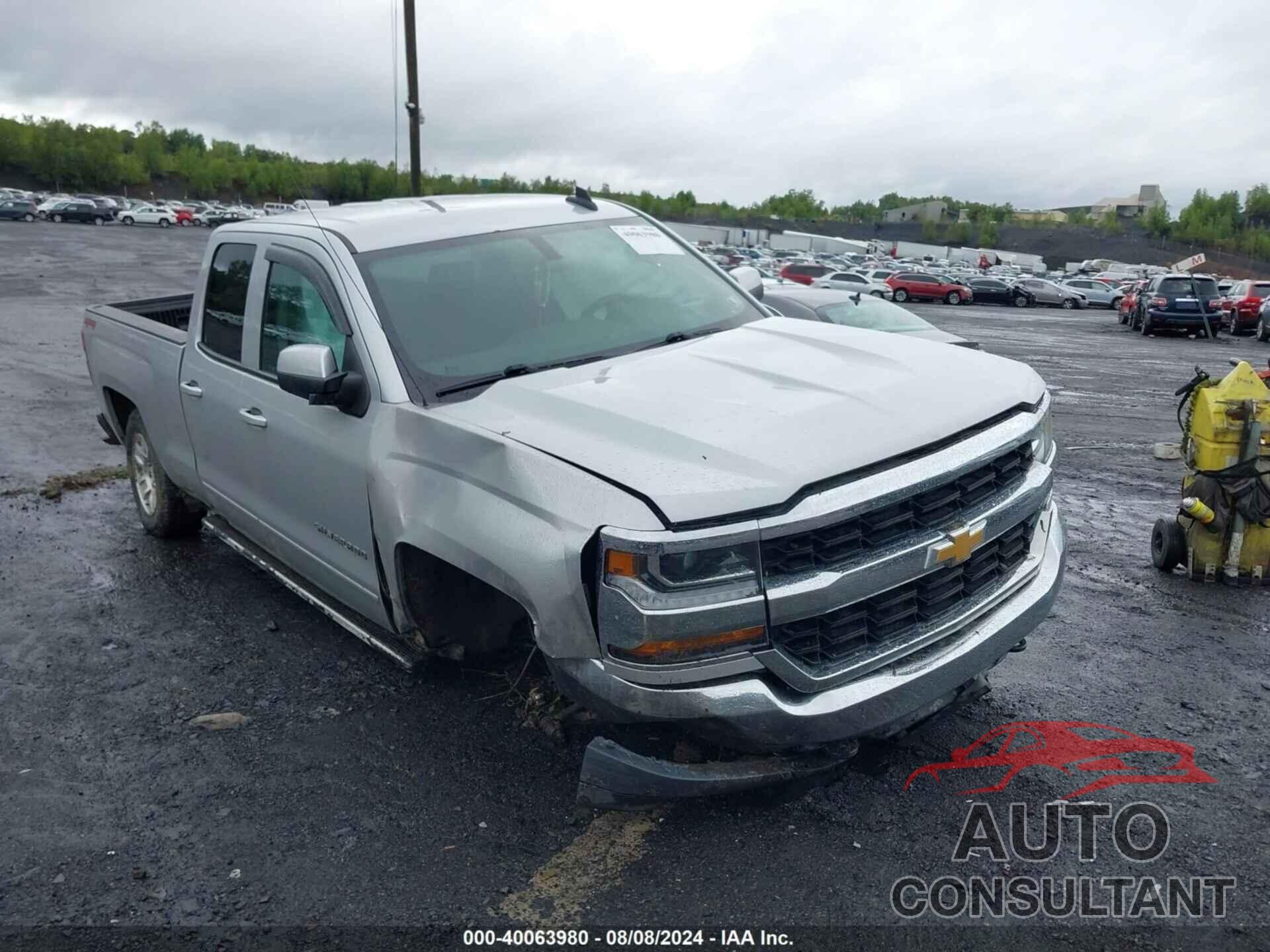 CHEVROLET SILVERADO 1500 2018 - 1GCVKREC4JZ362370