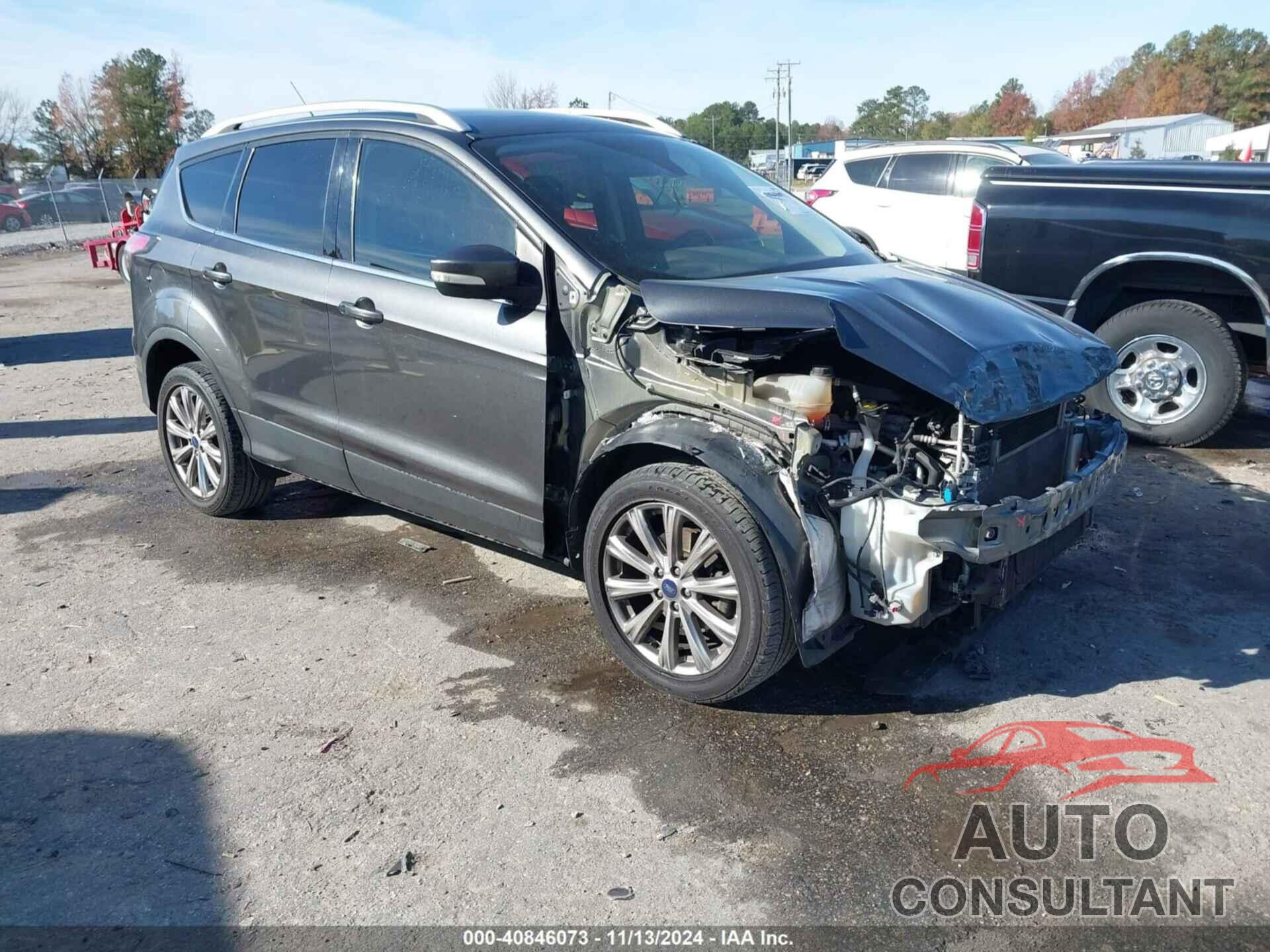 FORD ESCAPE 2017 - 1FMCU0JD0HUA18887