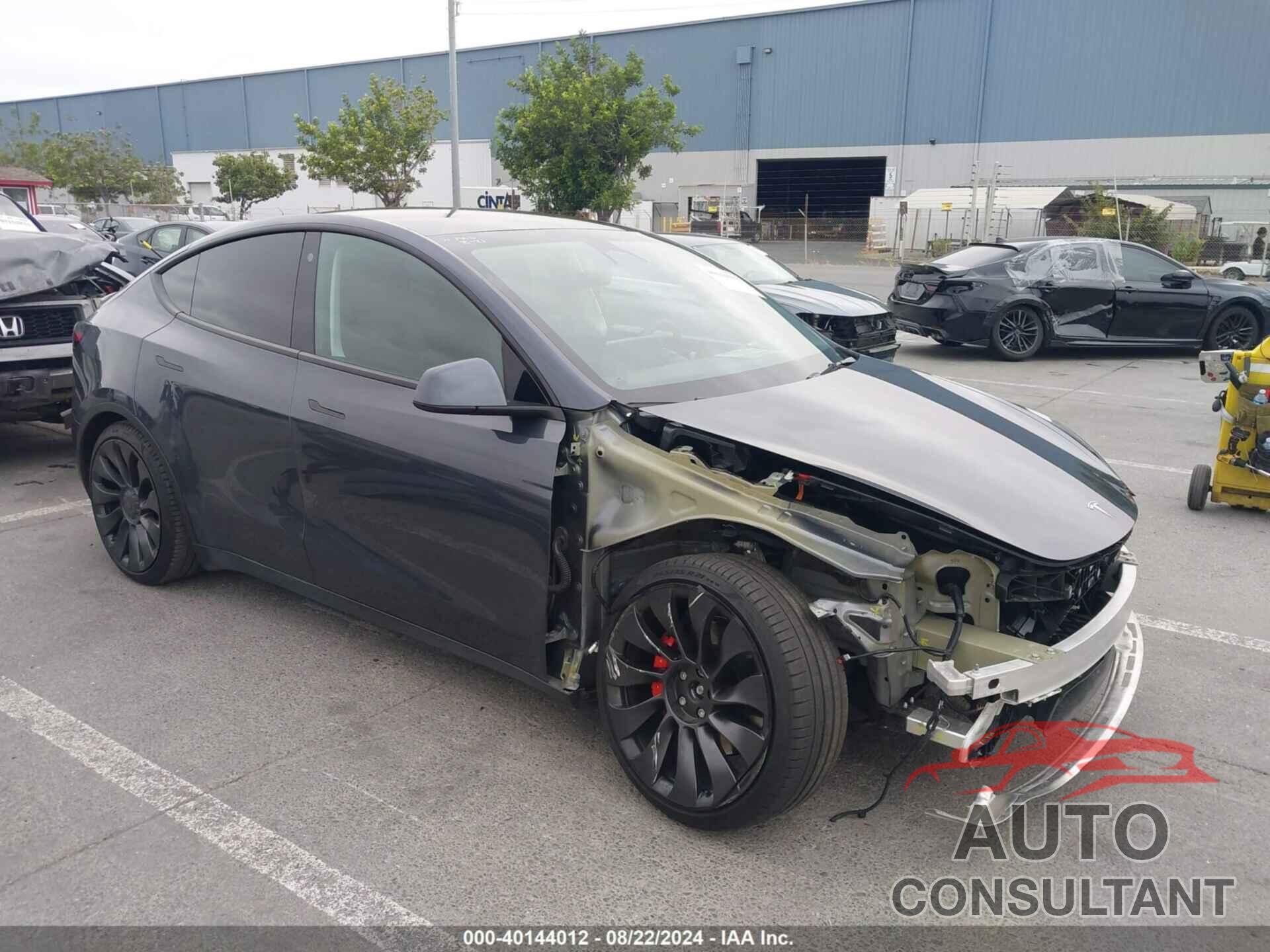 TESLA MODEL Y 2022 - 7SAYGDEF2NF520926