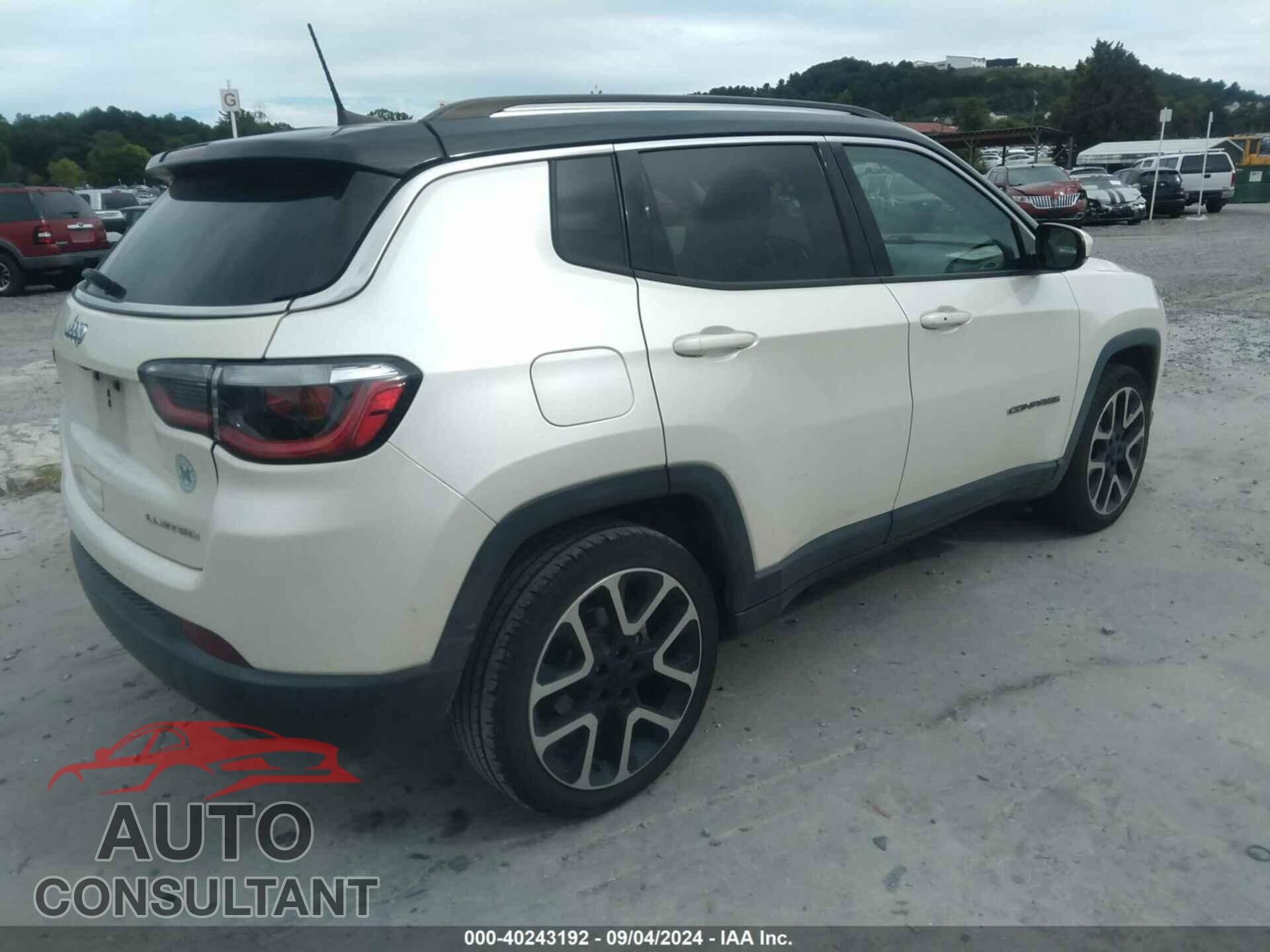 JEEP COMPASS 2018 - 3C4NJCCBXJT494132