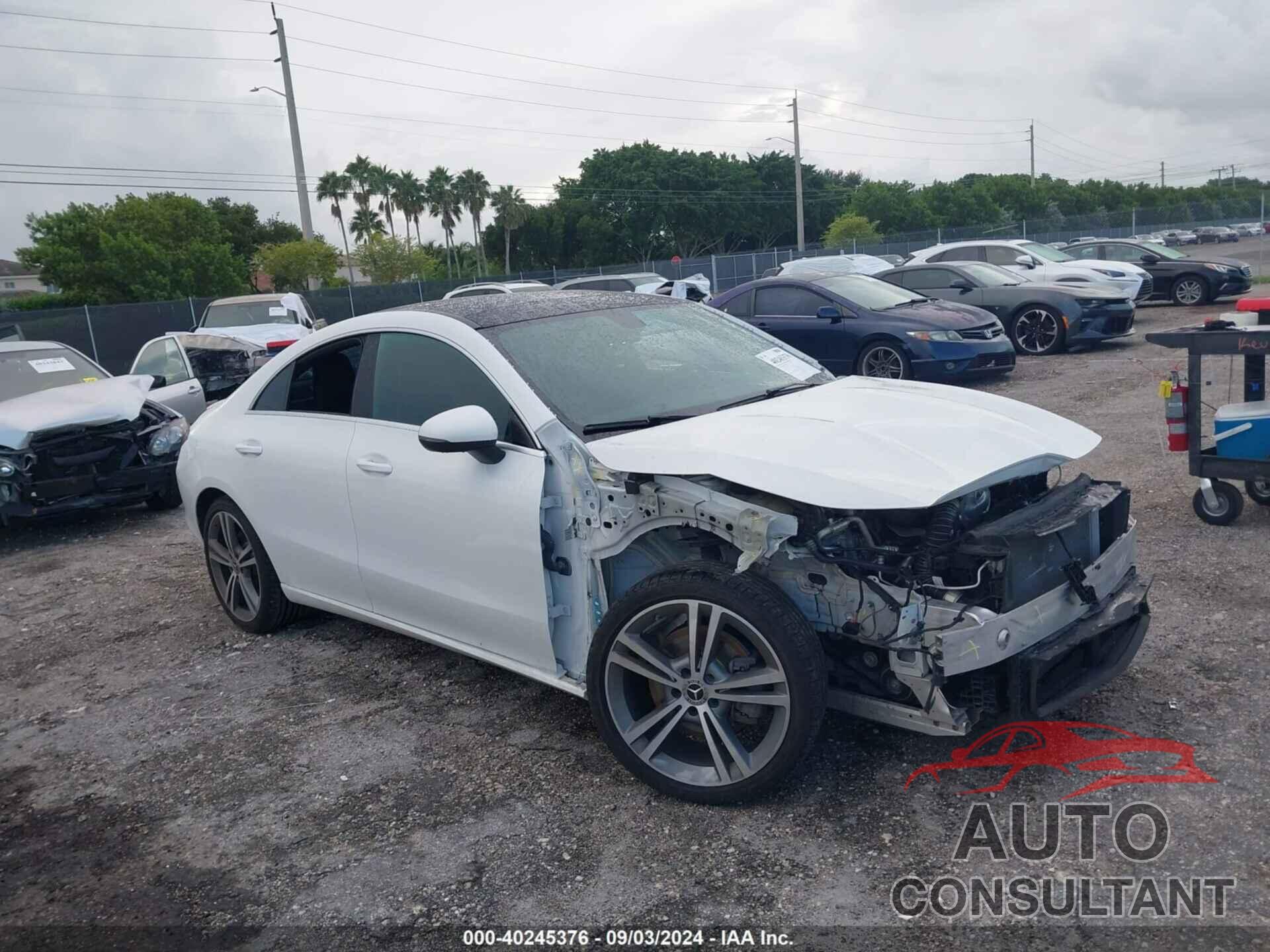 MERCEDES-BENZ CLA 250 2020 - W1K5J4GB9LN082728