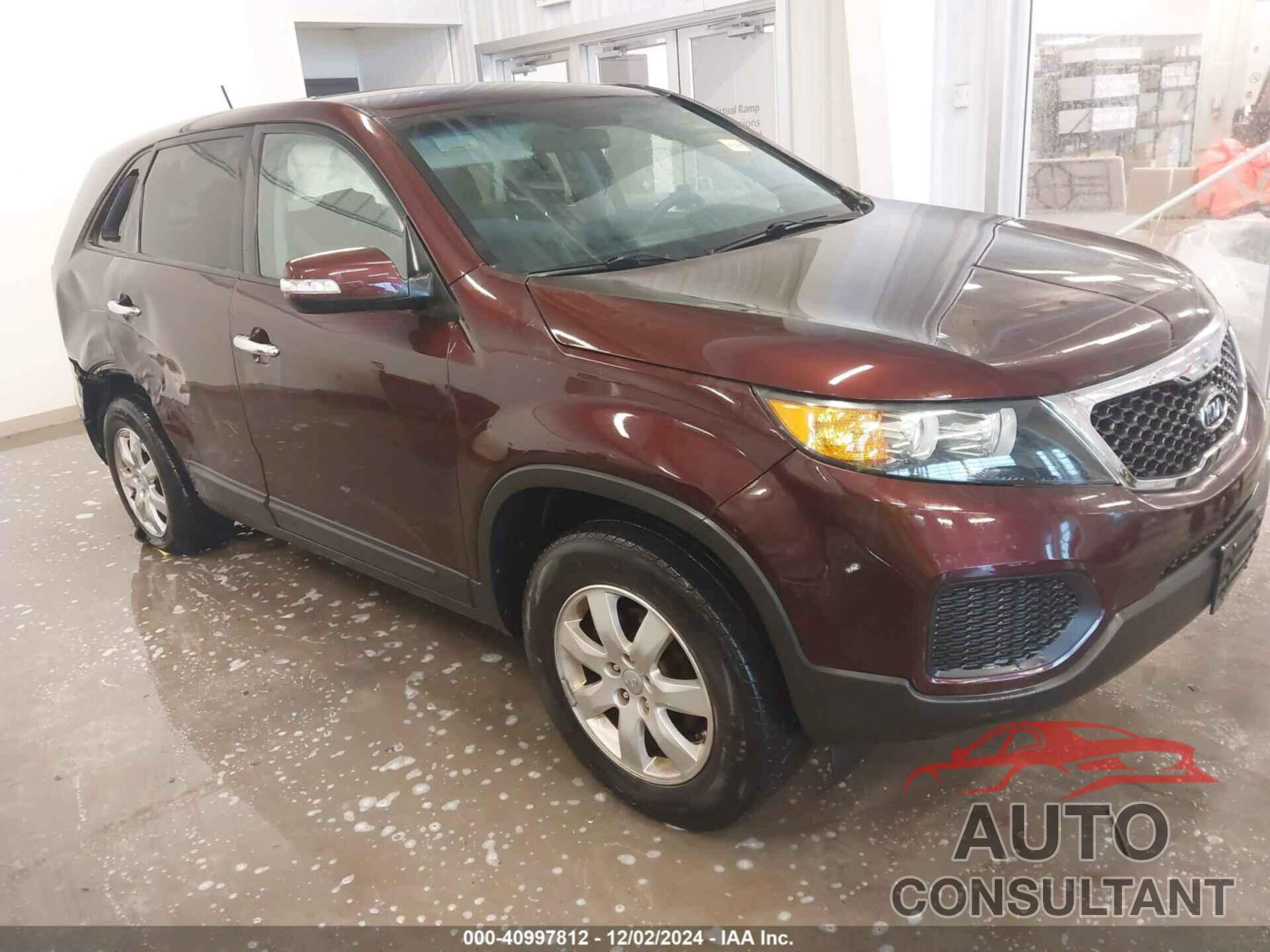 KIA SORENTO 2013 - 5XYKT3A18DG372095