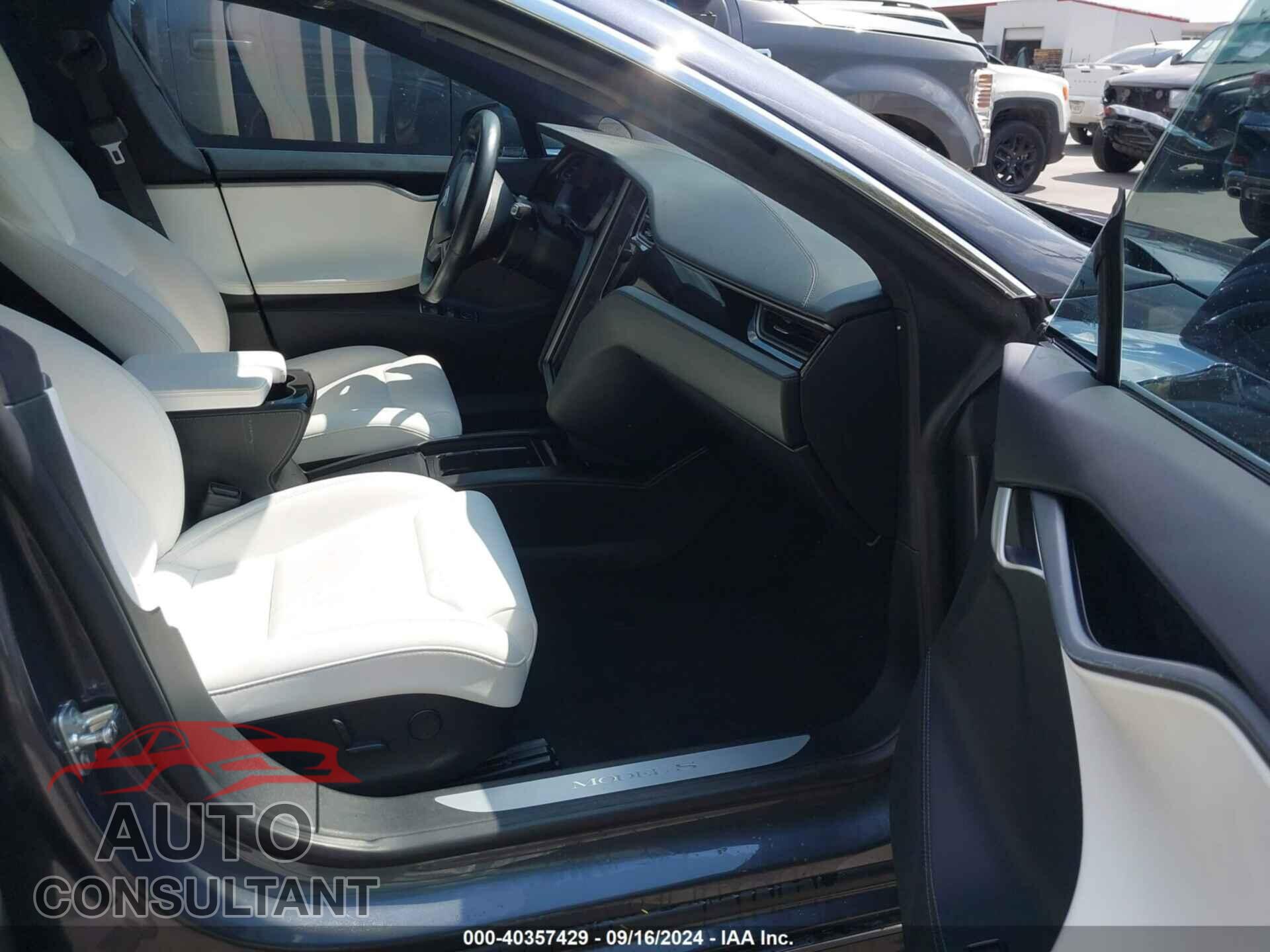 TESLA MODEL S 2018 - 5YJSA1E20JF294976