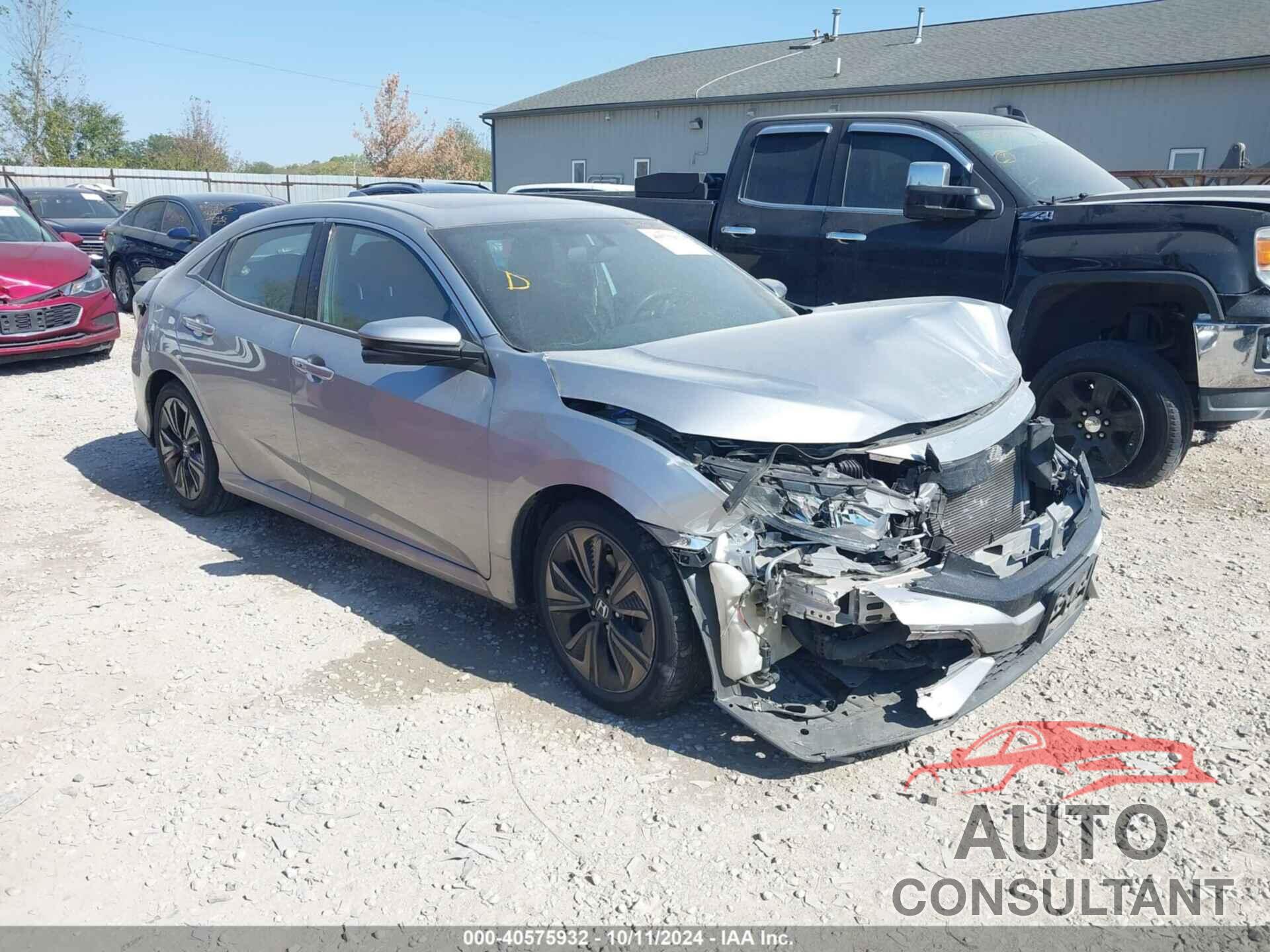 HONDA CIVIC 2018 - SHHFK7H58JU237043