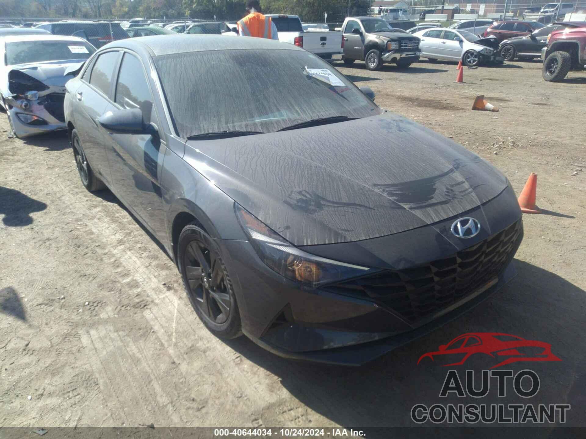 HYUNDAI ELANTRA 2023 - KMHLM4AG9PU572686