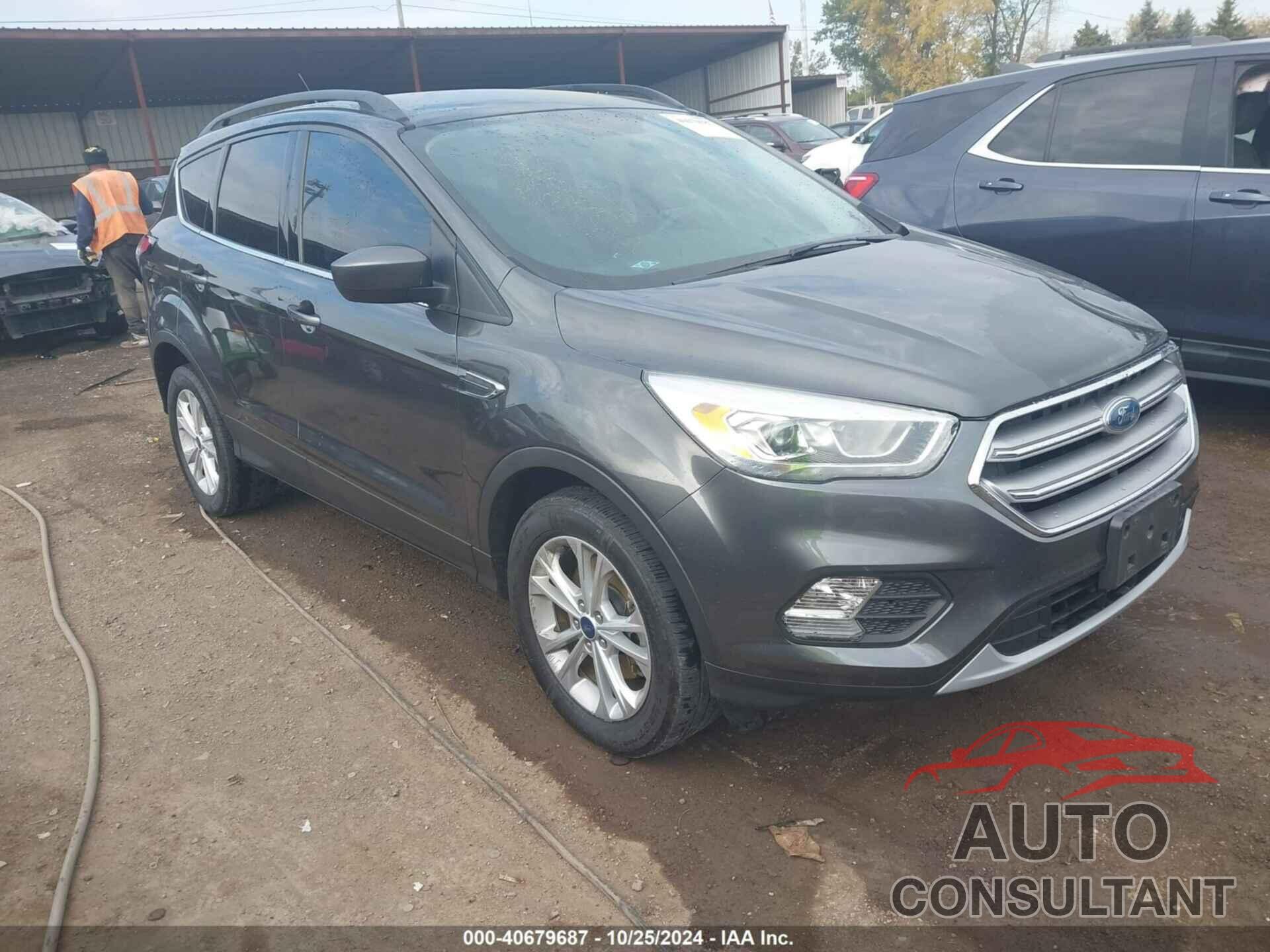FORD ESCAPE 2017 - 1FMCU9G97HUE14337