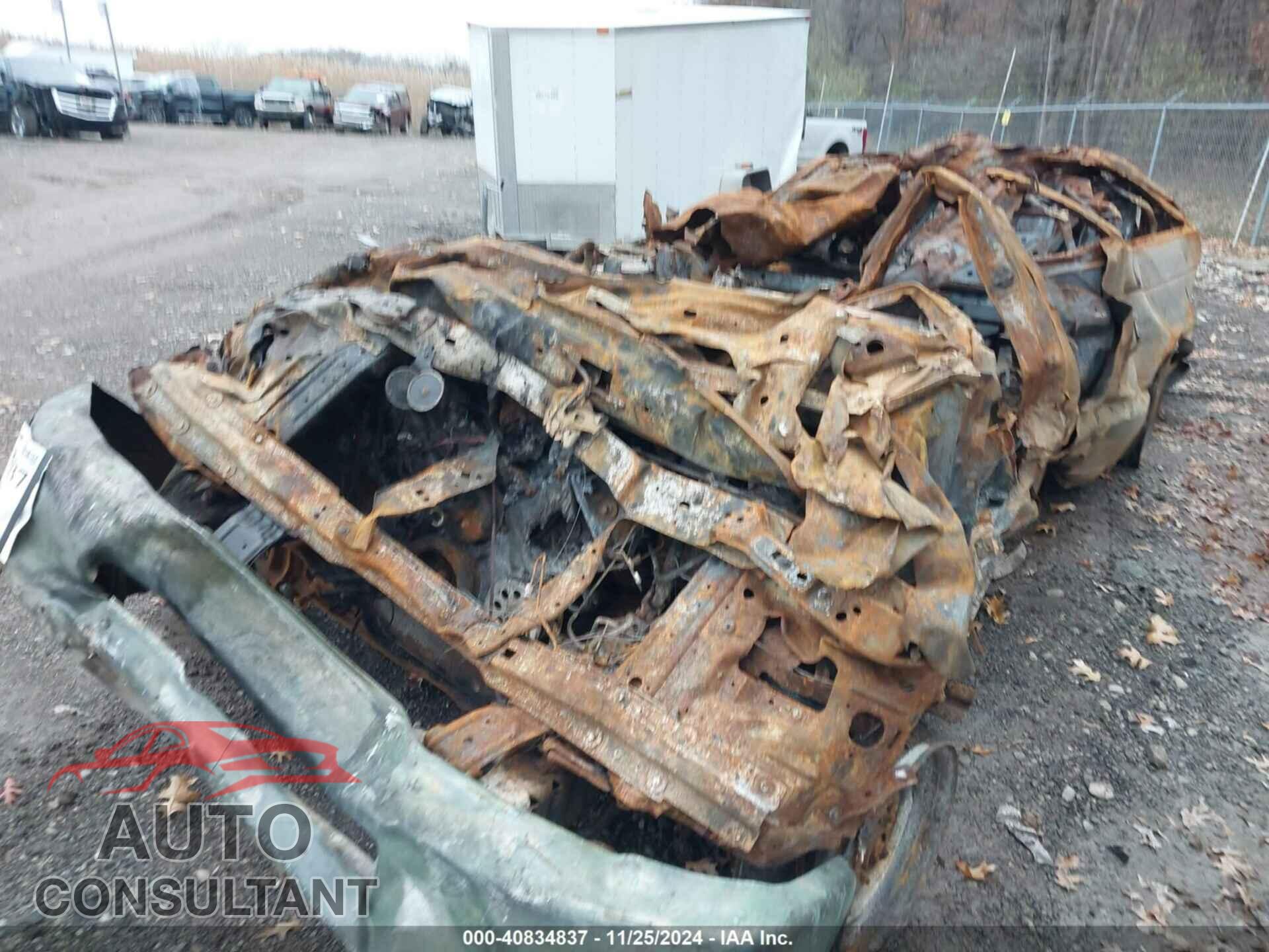 FORD E-350 SUPER DUTY 2011 - 1FBSS3BL7BDA97855