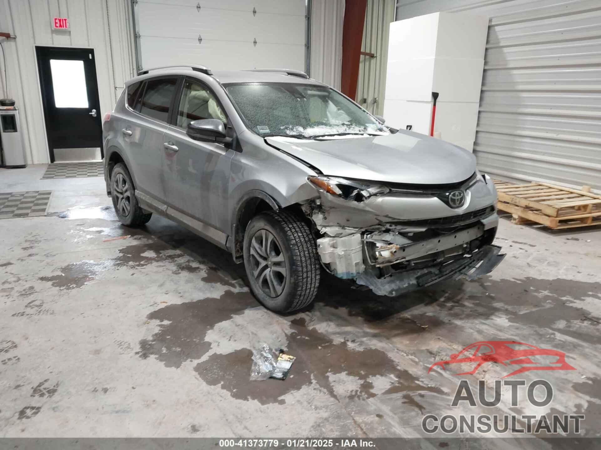 TOYOTA RAV4 2018 - JTMBFREV5JJ197761