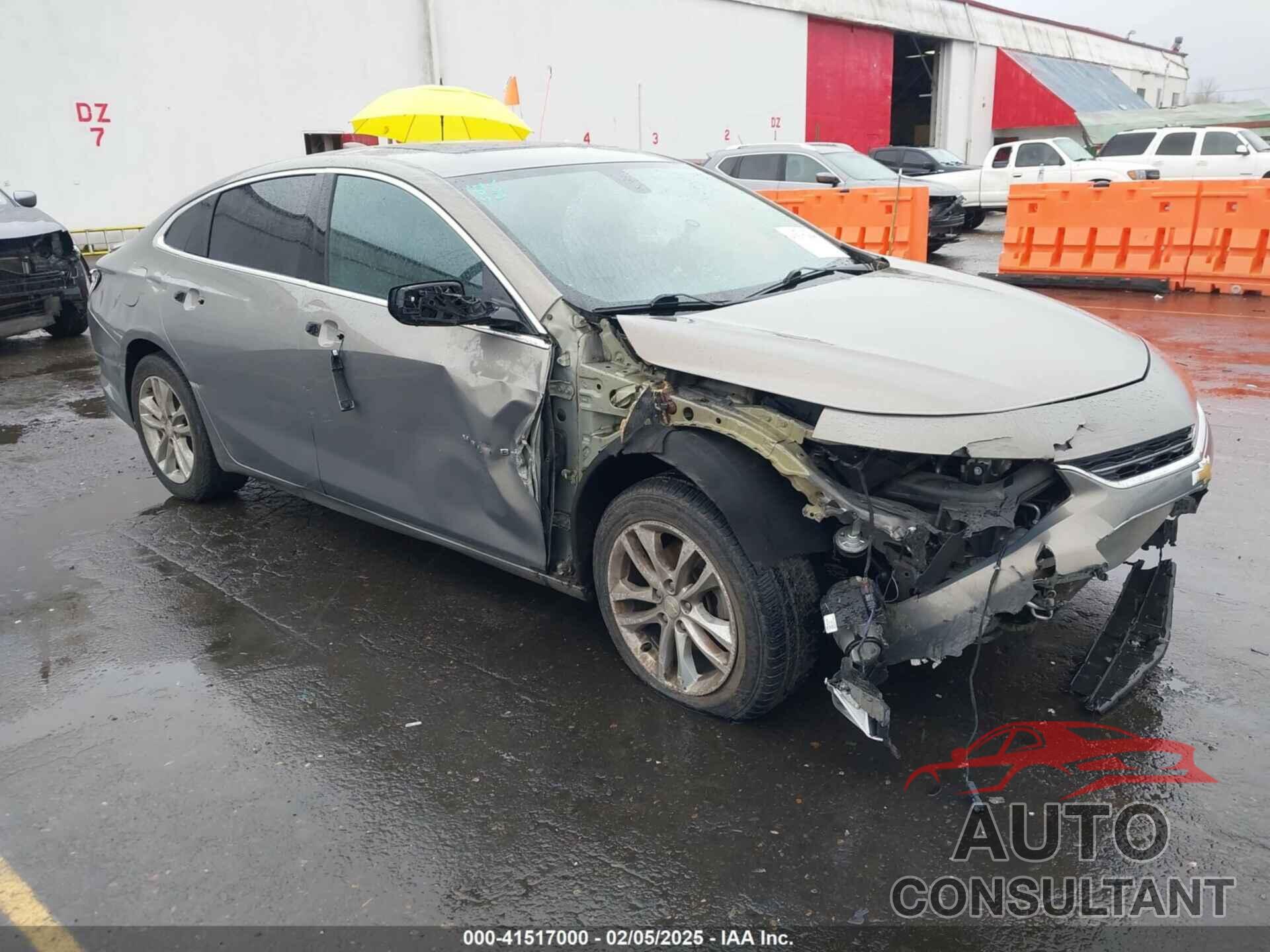 CHEVROLET MALIBU 2017 - 1G1ZE5ST2HF280793