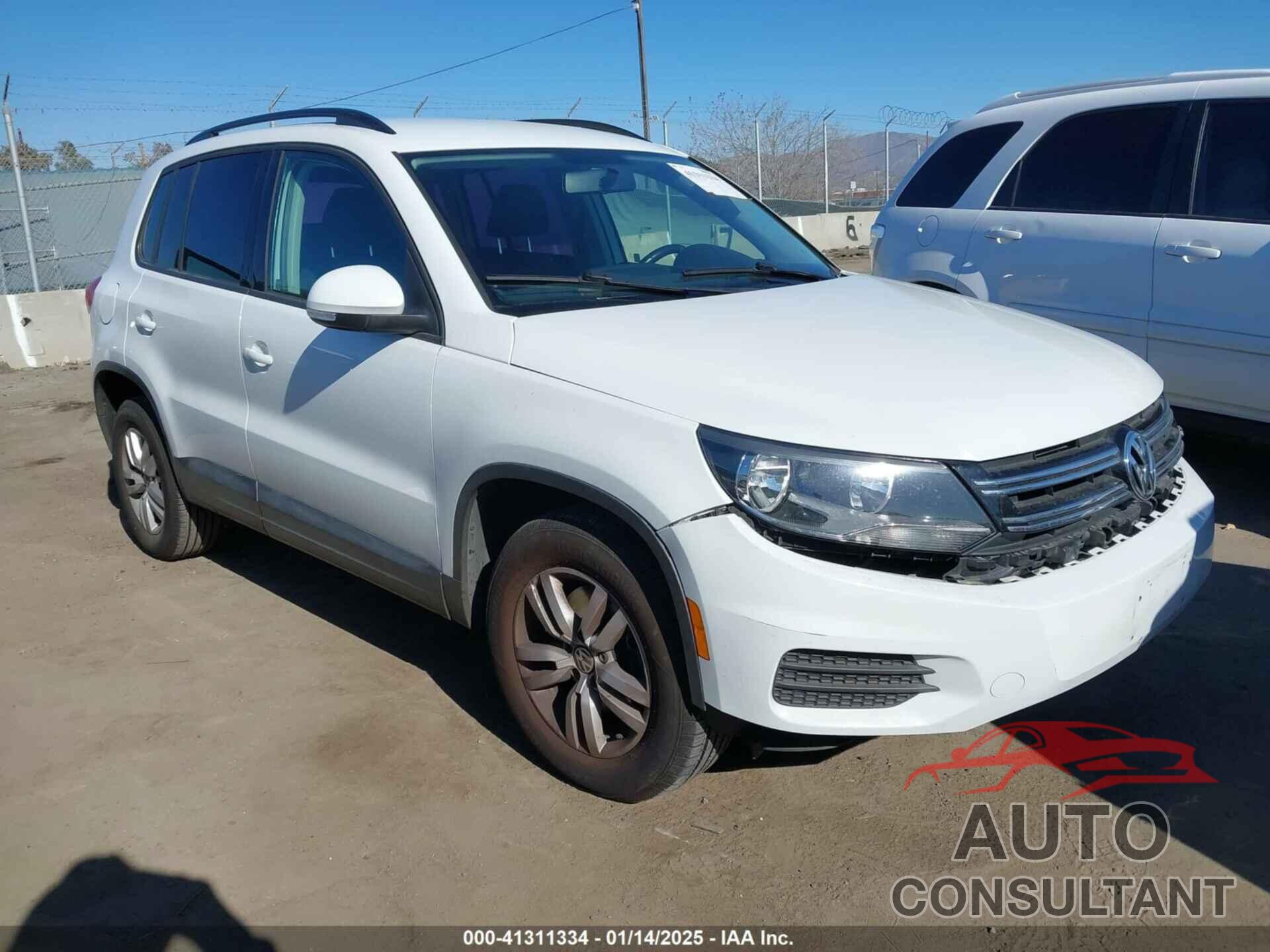 VOLKSWAGEN TIGUAN 2015 - WVGAV7AX3FW609921