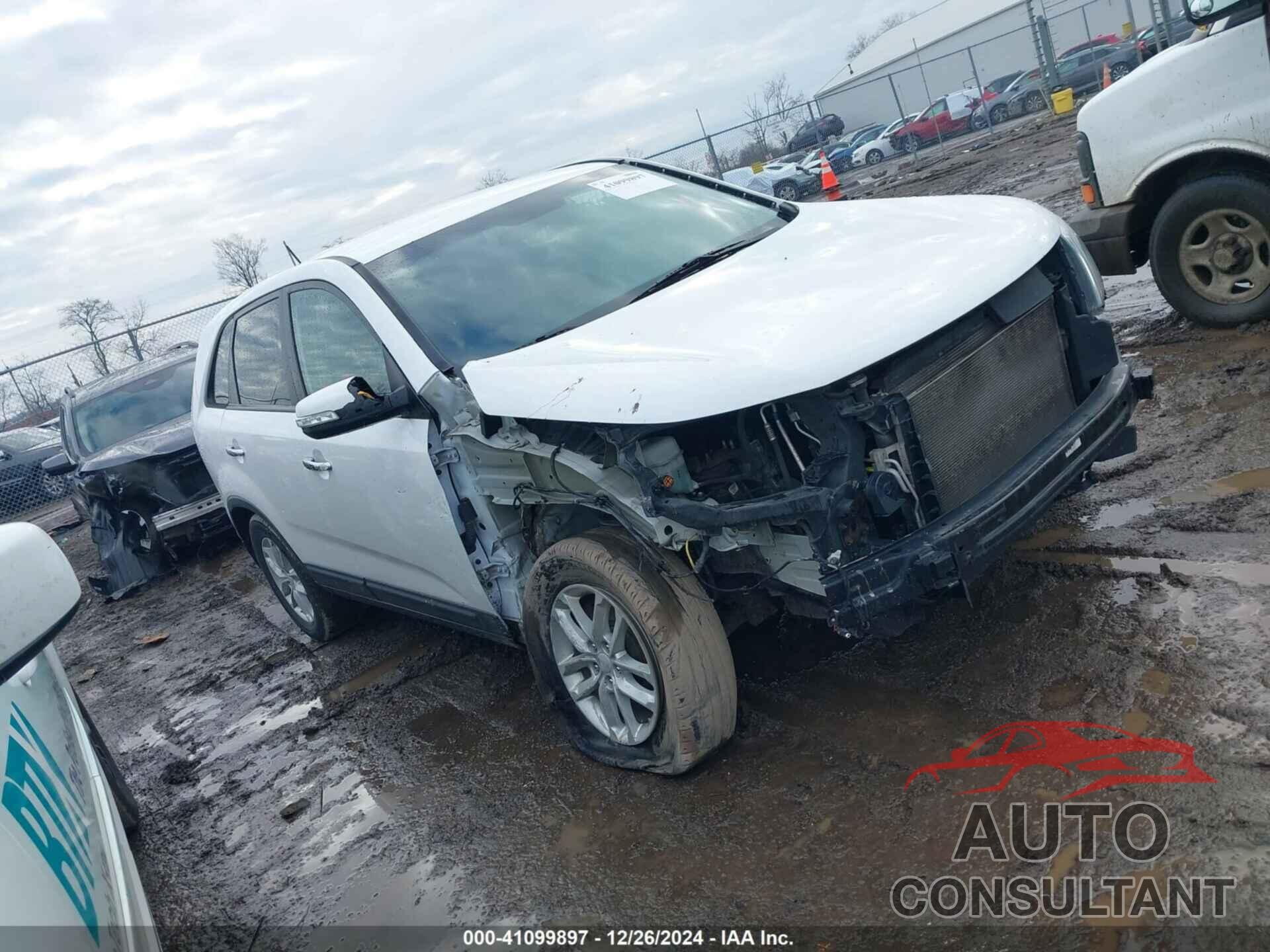 KIA SORENTO 2014 - 5XYKT3A61EG464047
