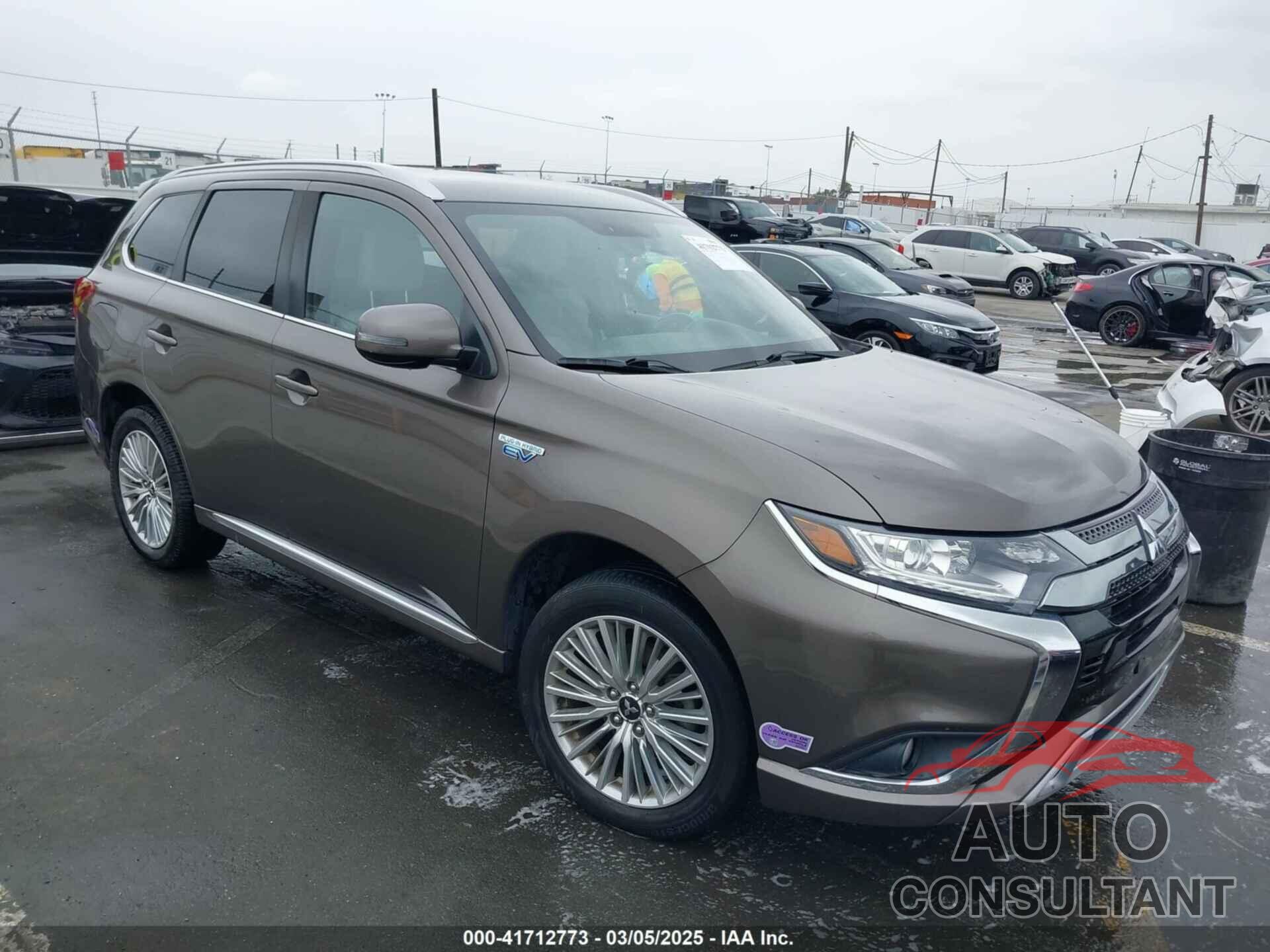 MITSUBISHI OUTLANDER PHEV 2019 - JA4J24A5XKZ034990