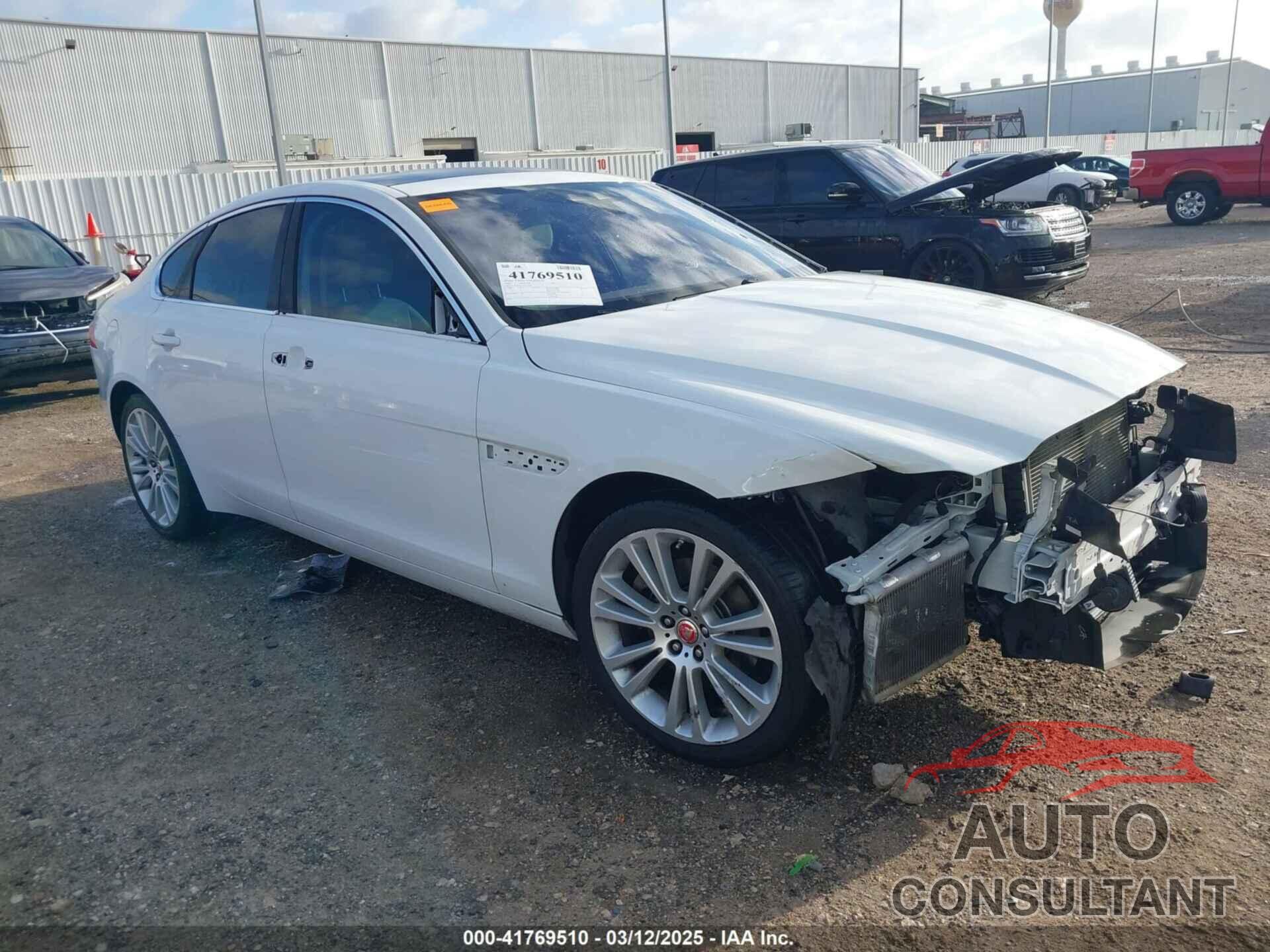 JAGUAR XF 2020 - SAJBD4FX5LCY83283