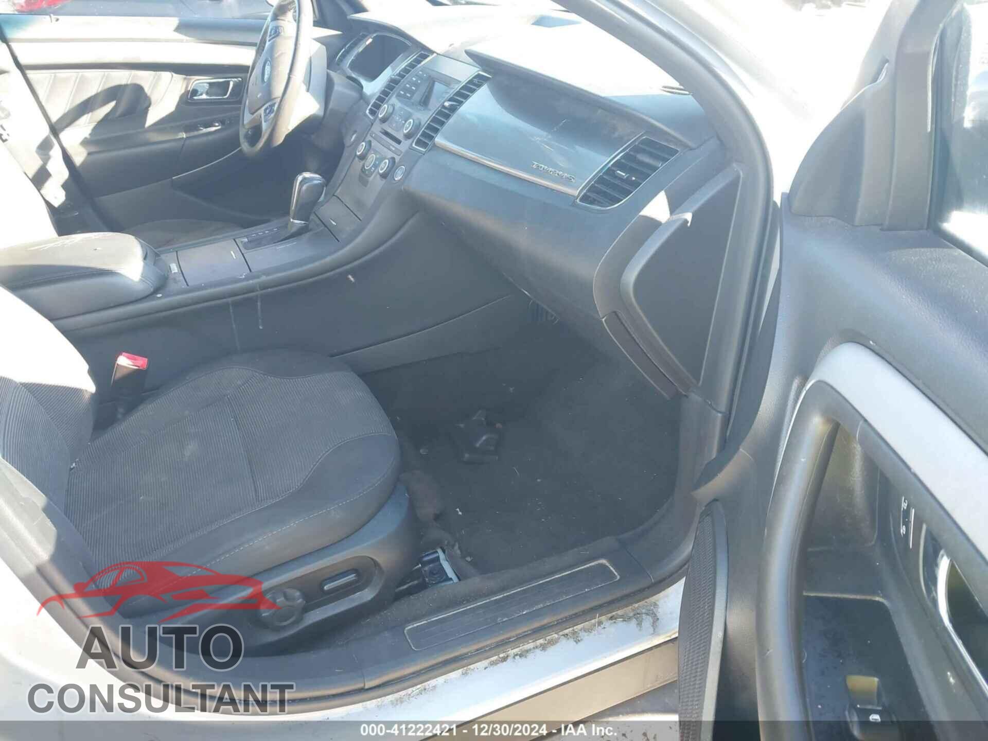 FORD TAURUS 2015 - 1FAHP2E81FG192544