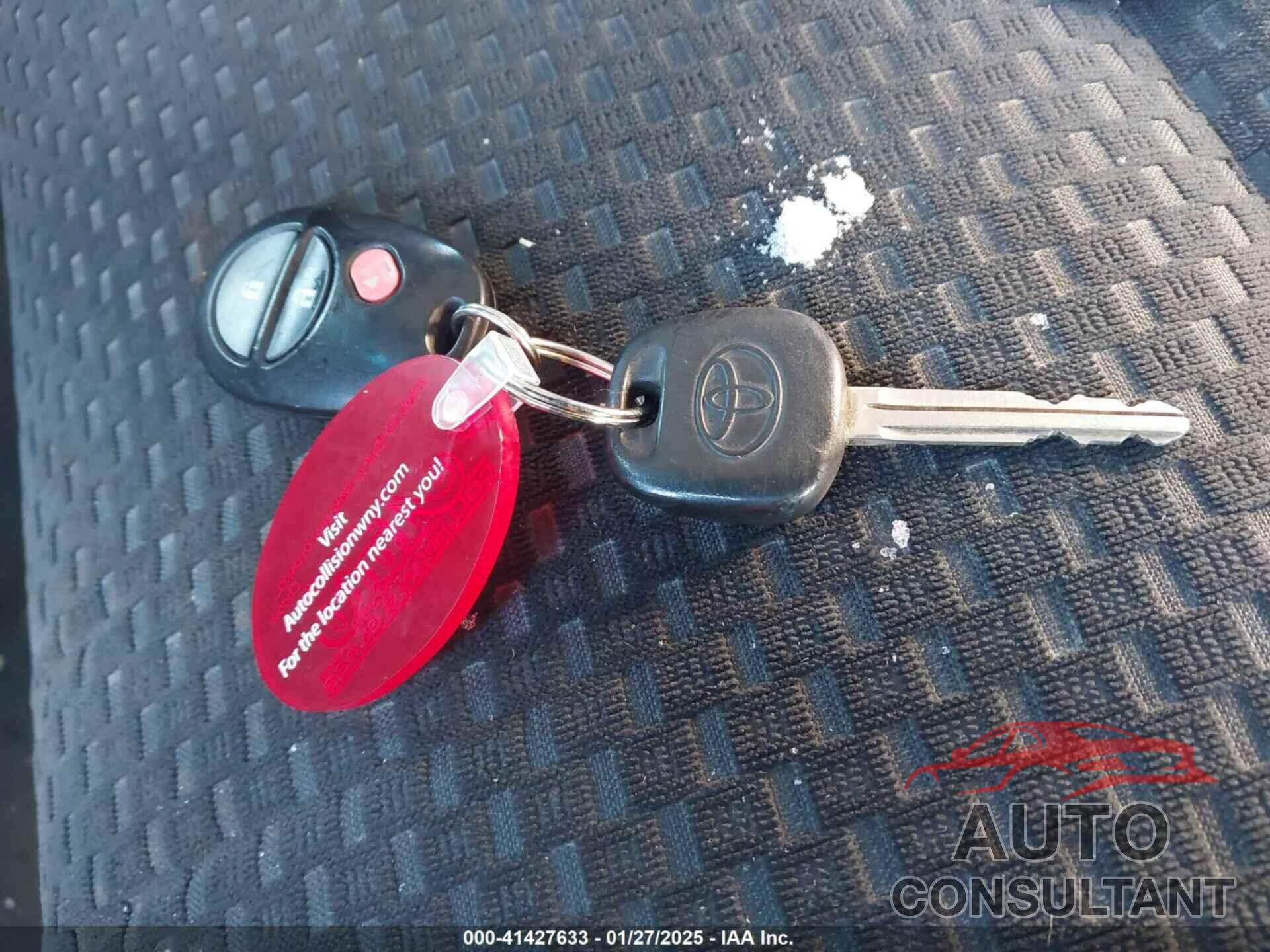 TOYOTA TUNDRA 2010 - 5TFUY5F10AX118484