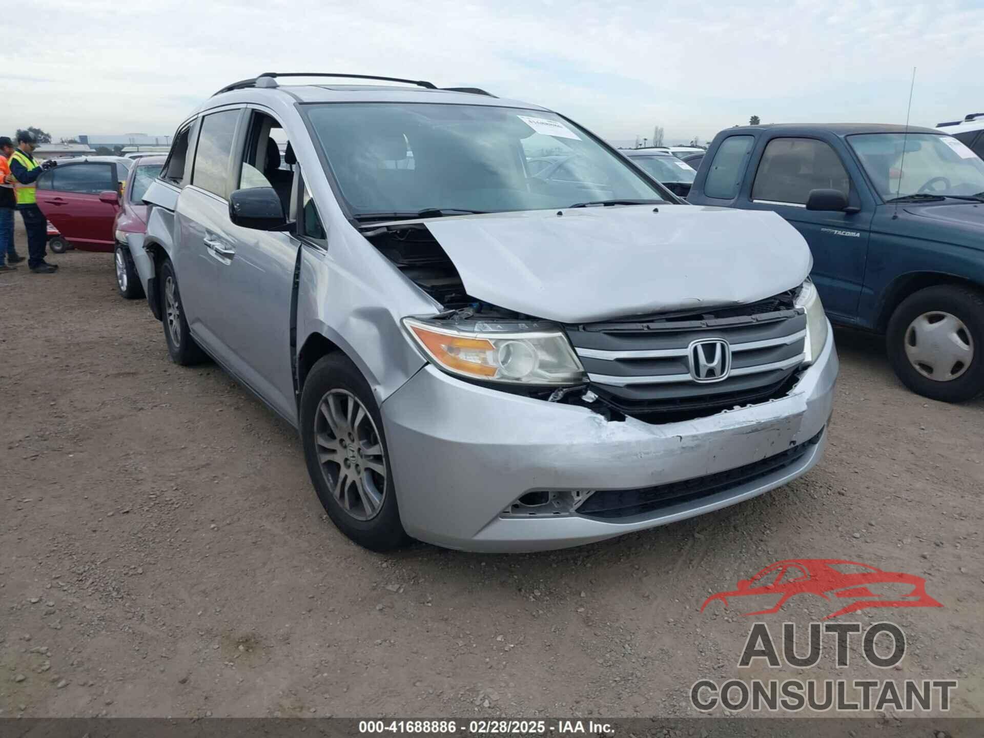 HONDA ODYSSEY 2013 - 5FNRL5H60DB033611