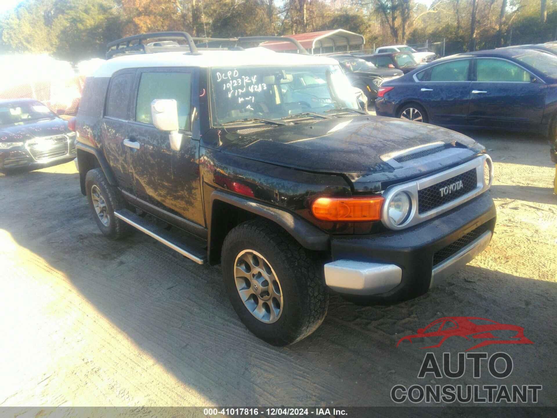 TOYOTA FJ CRUISER 2013 - JTEBU4BF1DK154213