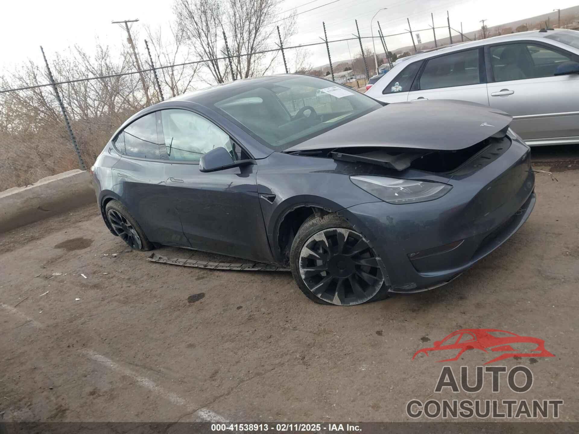 TESLA MODEL Y 2023 - 7SAYGAEE9PF708786