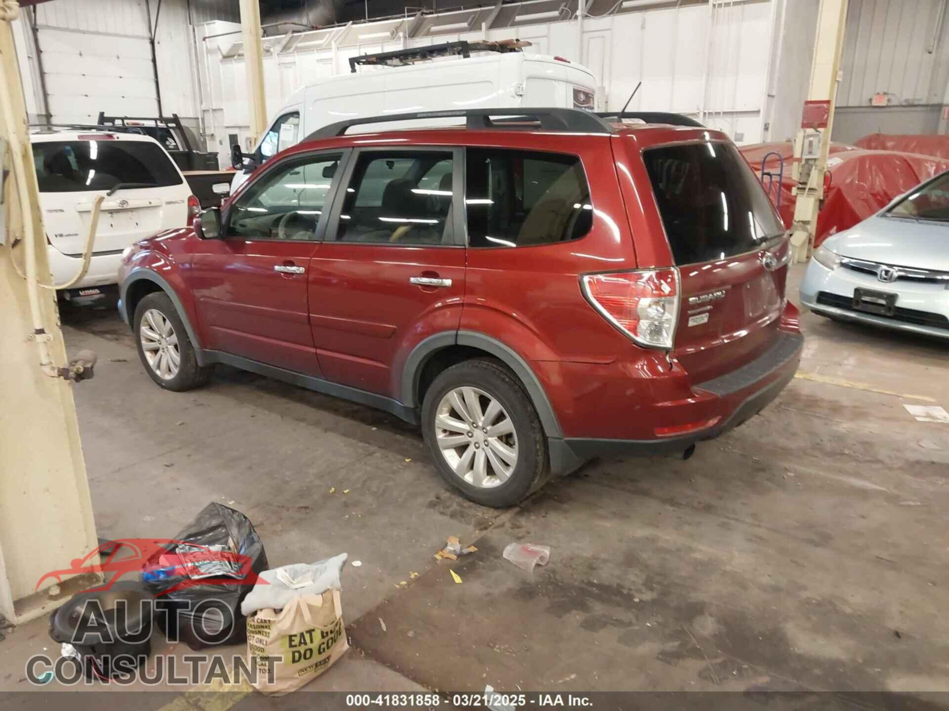 SUBARU FORESTER 2011 - JF2SHAEC7BH770065