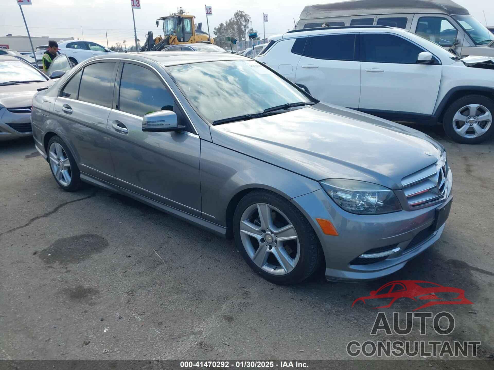 MERCEDES-BENZ C 300 2011 - WDDGF5EBXBR136077