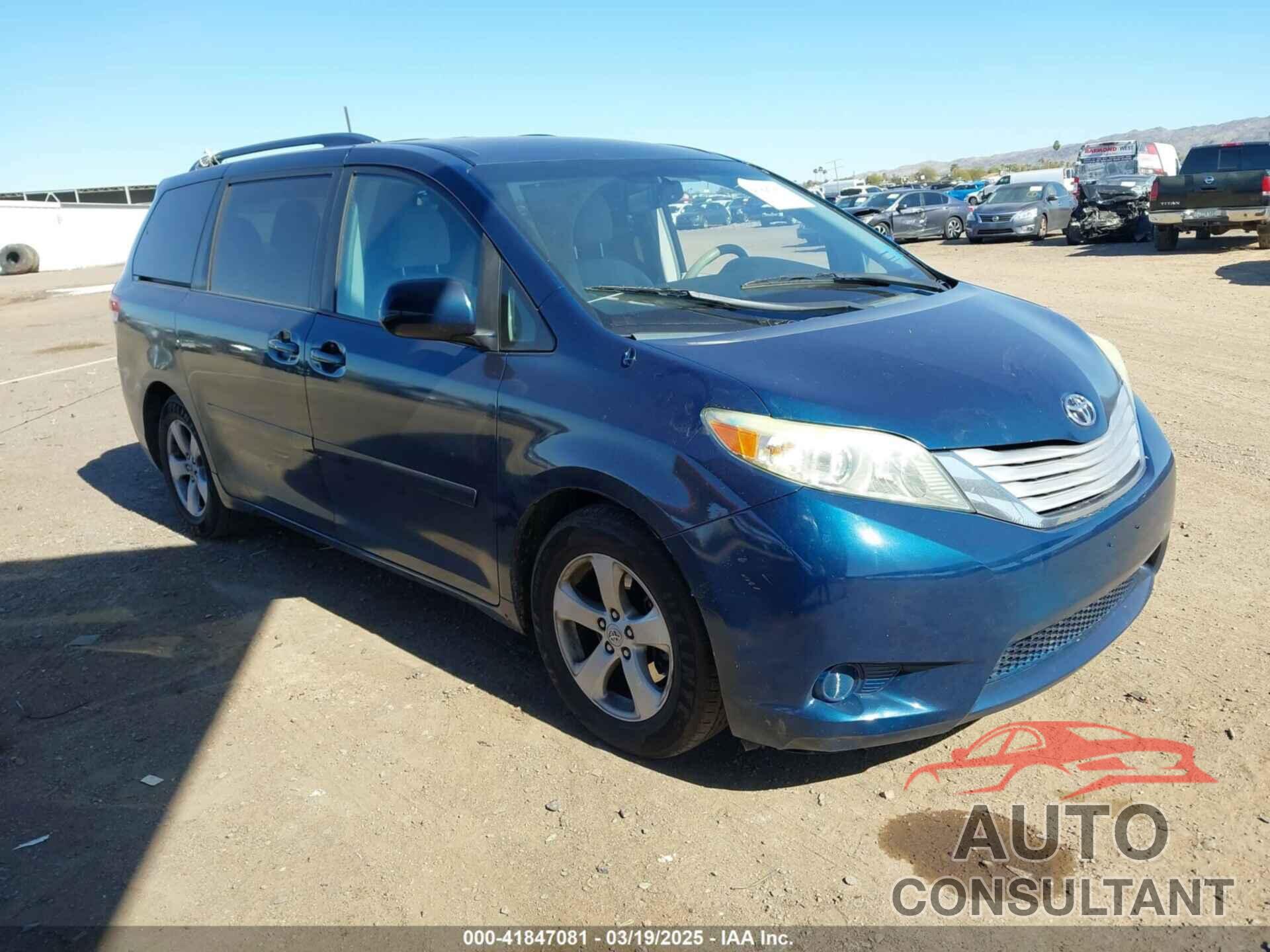 TOYOTA SIENNA 2011 - 5TDKK3DC8BS131623