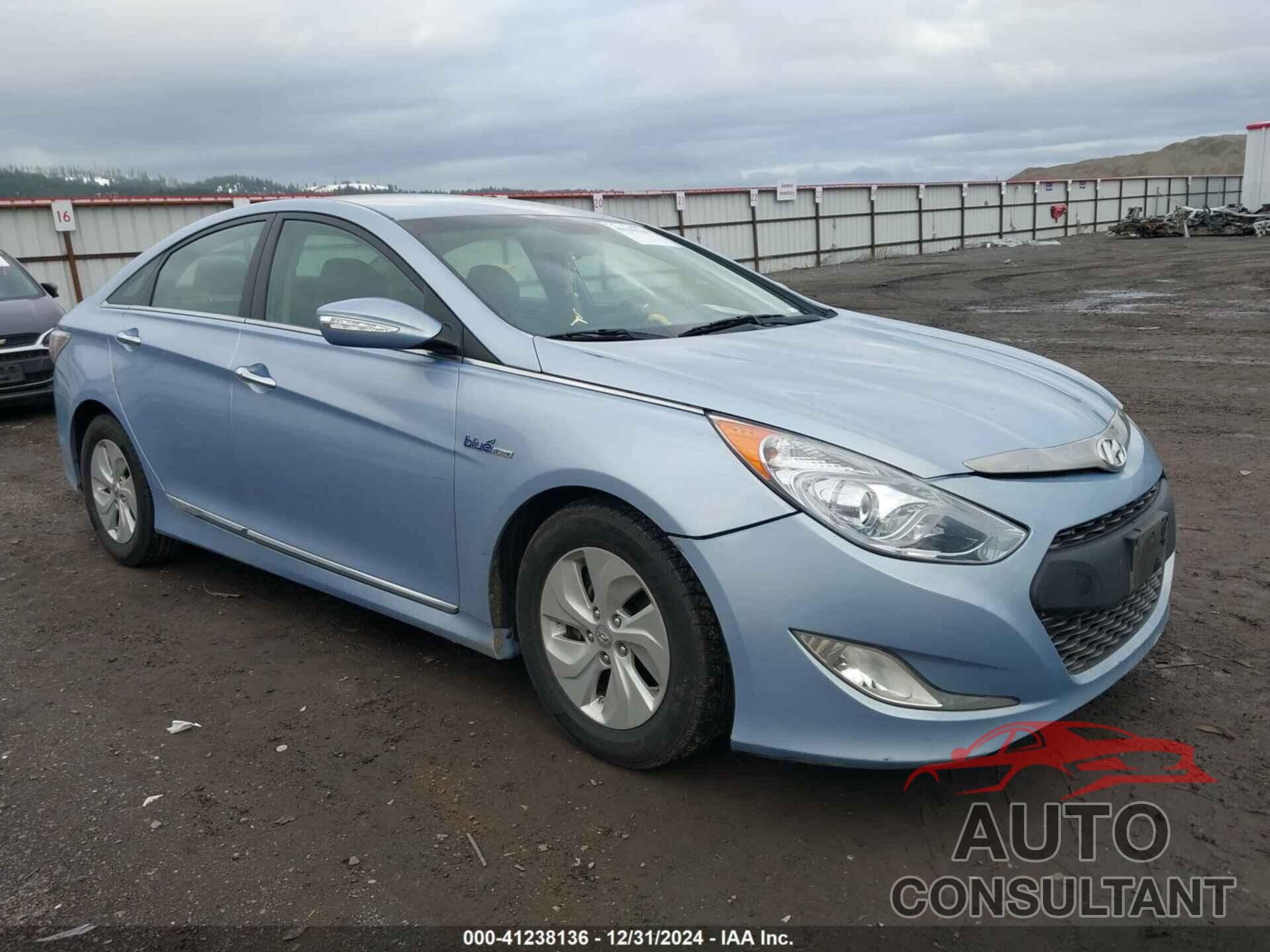 HYUNDAI SONATA HYBRID 2013 - KMHEC4A49DA082649