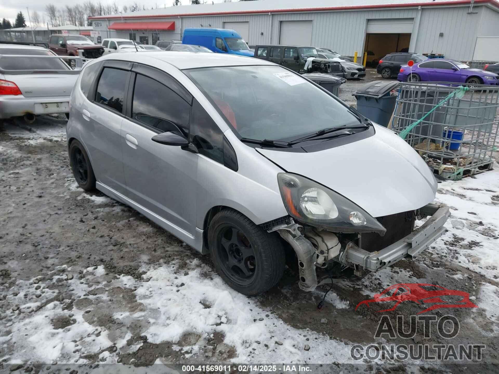 HONDA FIT 2011 - JHMGE8H56BS002422