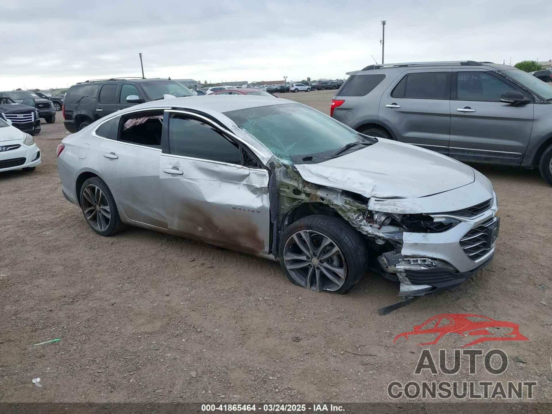 CHEVROLET MALIBU 2022 - 1G1ZD5ST8NF121632