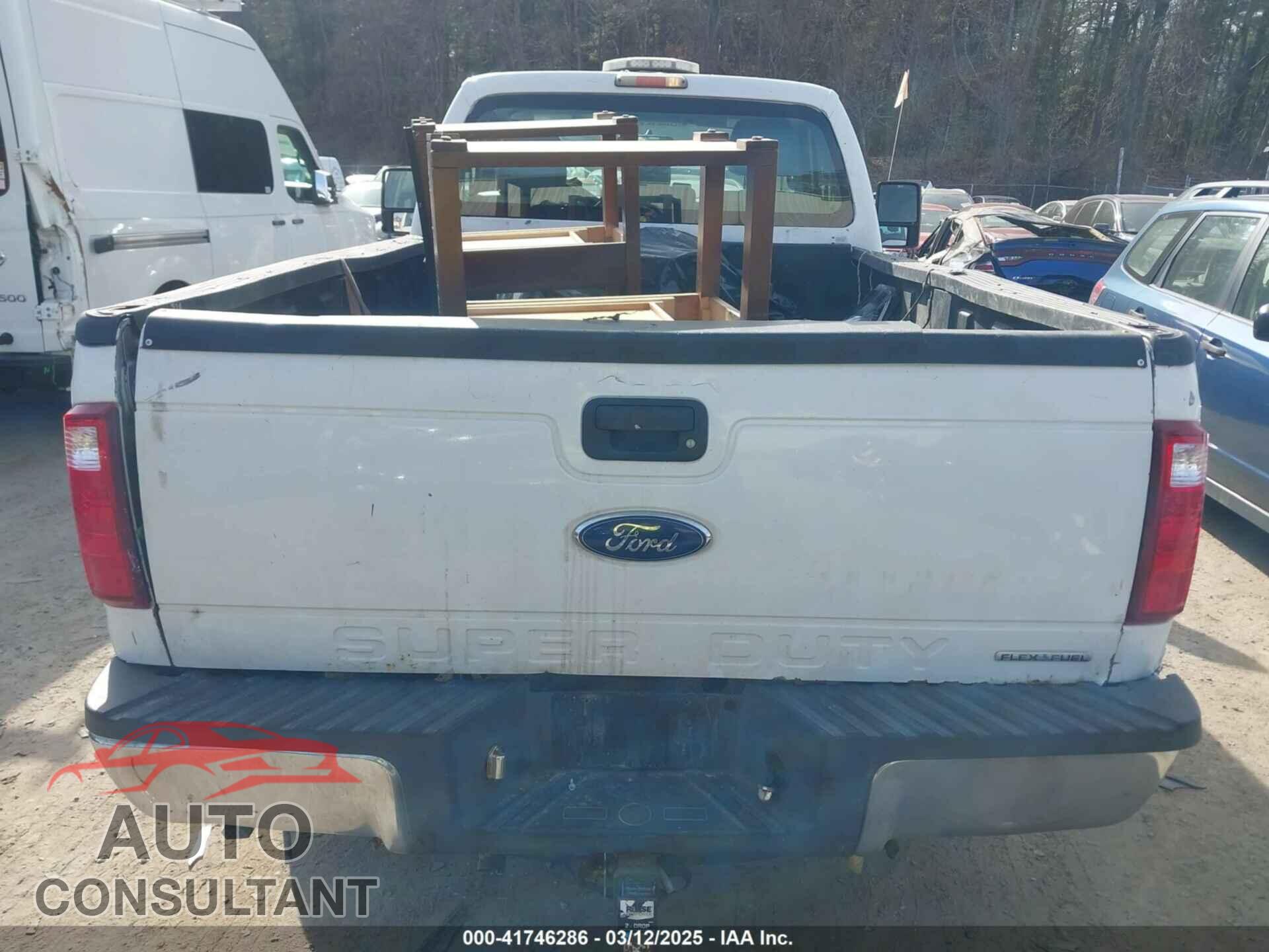 FORD F-250 2011 - 1FTBF2B68BEA18871