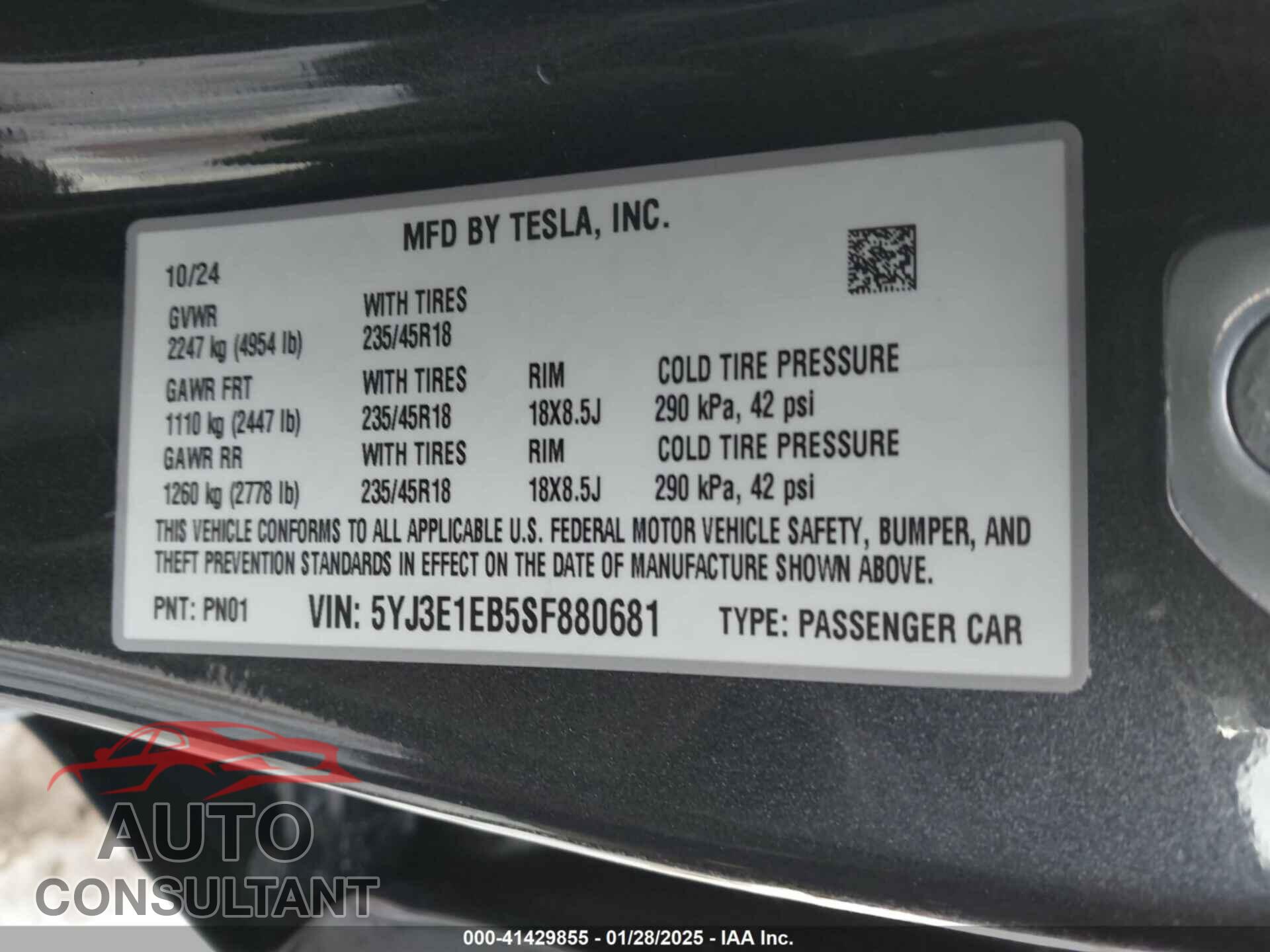 TESLA MODEL 3 2025 - 5YJ3E1EB5SF880681