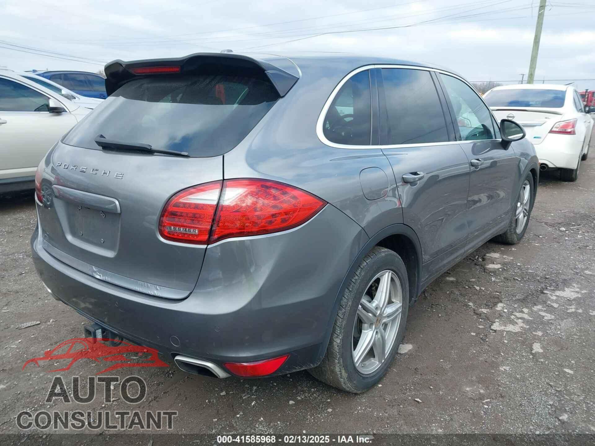 PORSCHE CAYENNE 2012 - WP1AB2A2XCLA44387