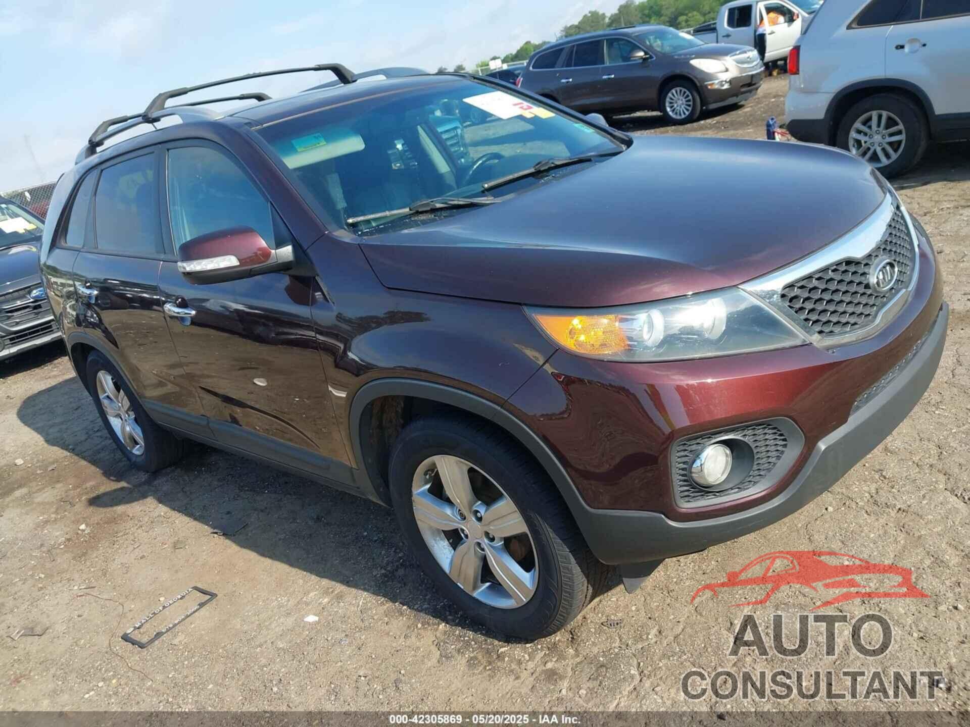 KIA SORENTO 2012 - 5XYKU4A22CG264047