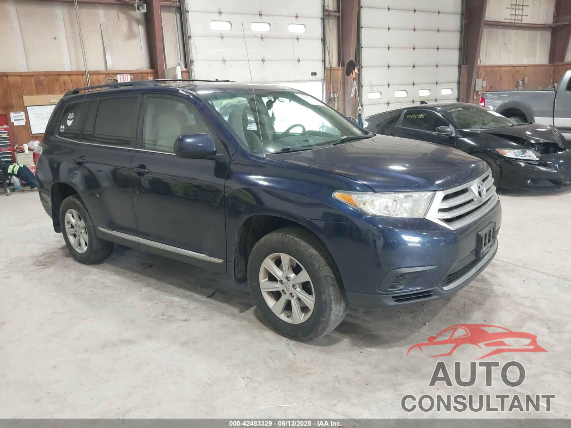 TOYOTA HIGHLANDER 2011 - 5TDBK3EH2BS055567
