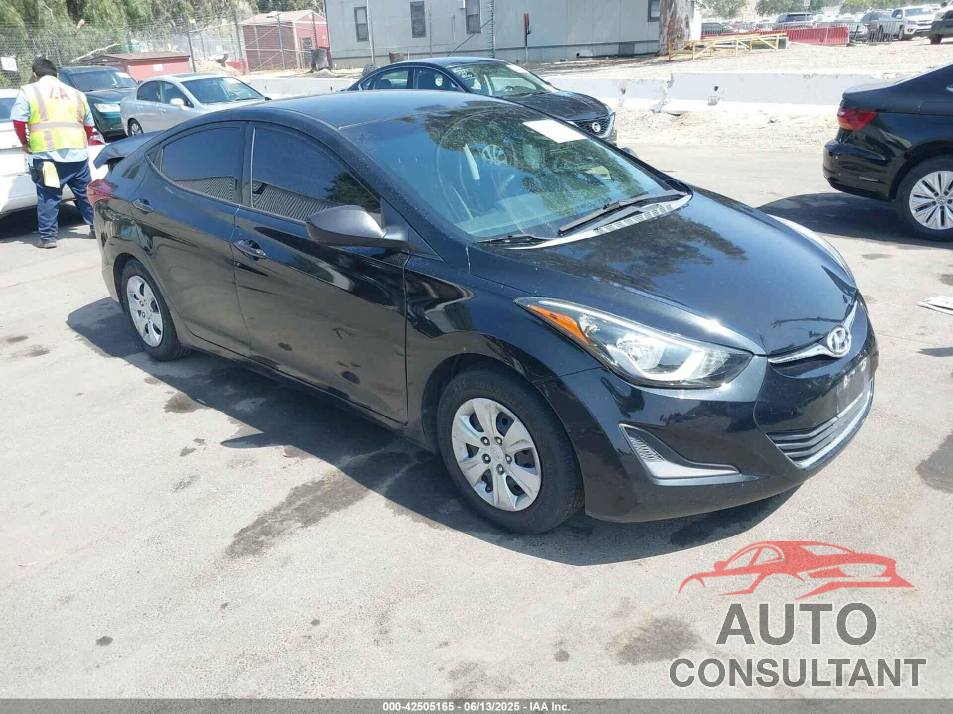 HYUNDAI ELANTRA 2016 - 5NPDH4AE7GH711882
