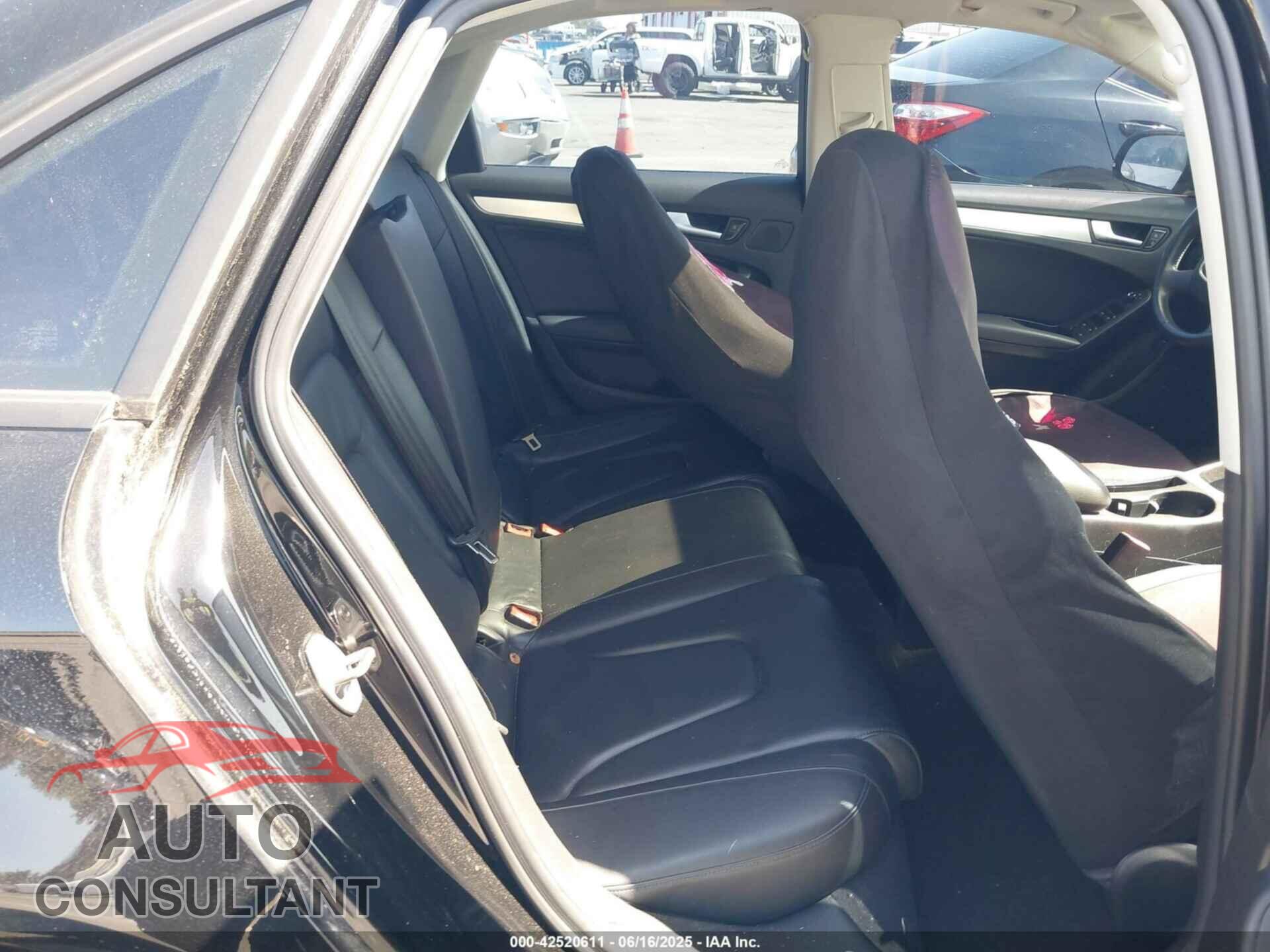 AUDI A4 2011 - WAUDFAFL8BN010463