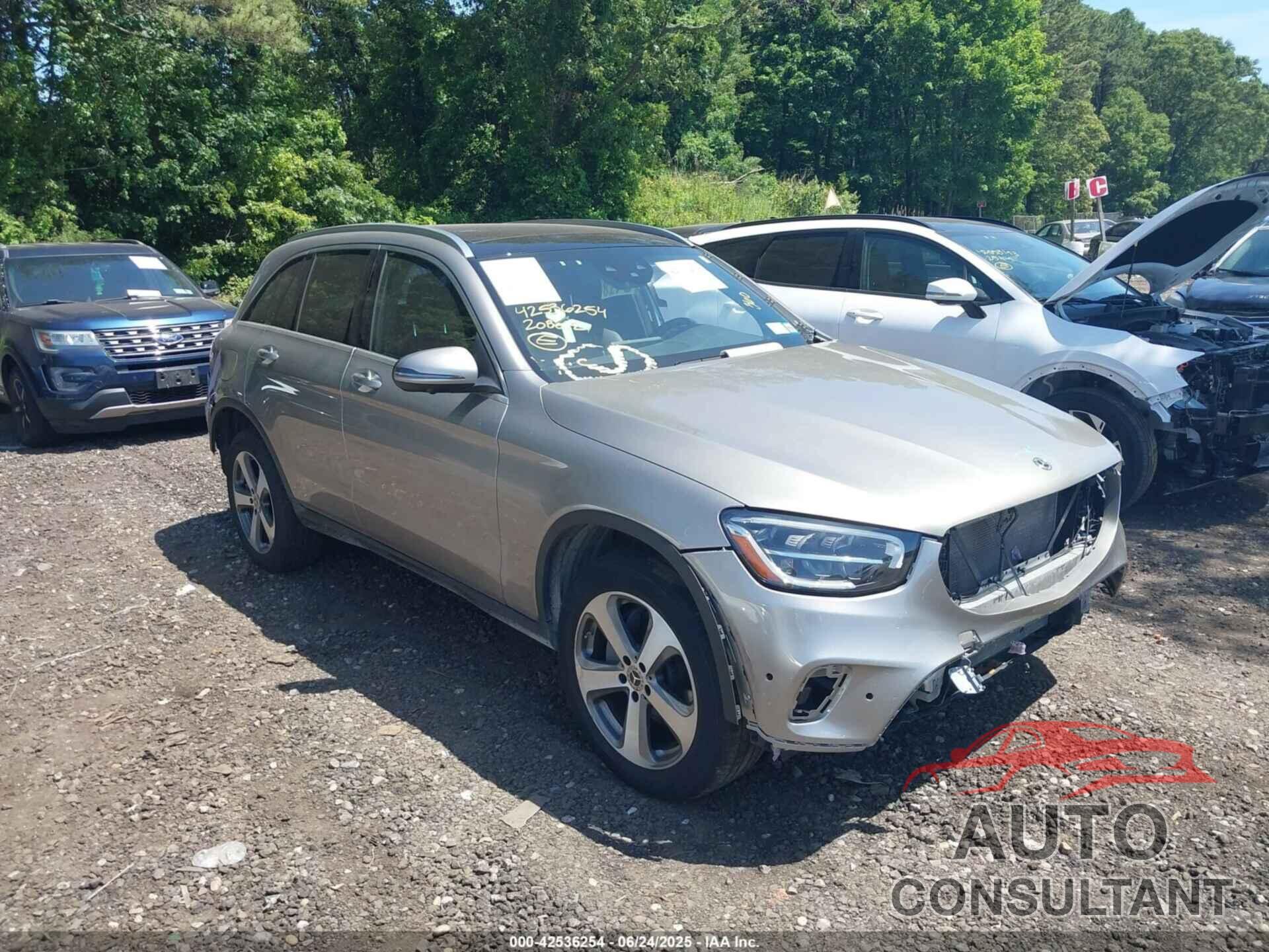 MERCEDES-BENZ GLC 300 2020 - WDC0G8EB4LF688908