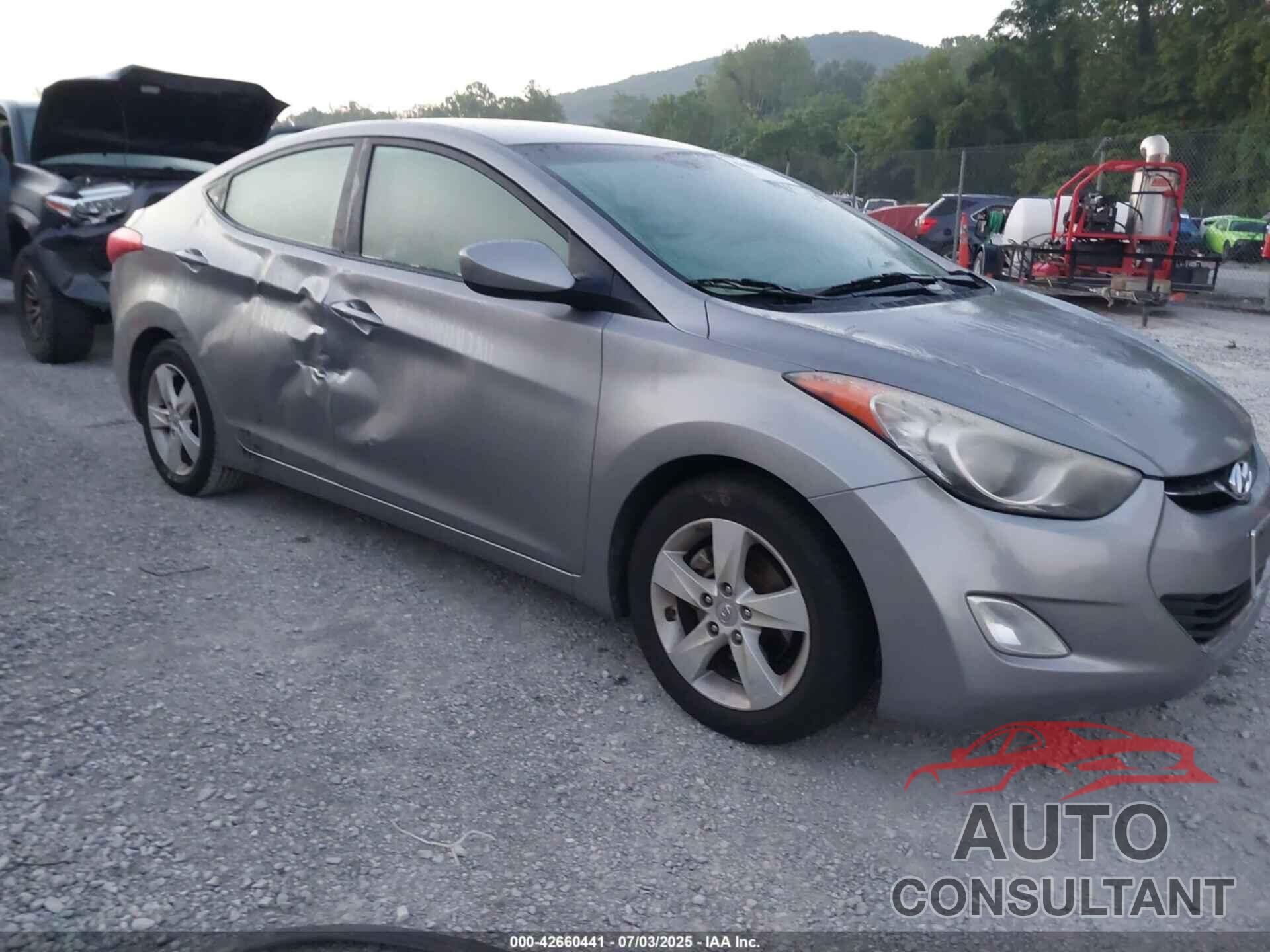 HYUNDAI ELANTRA 2012 - KMHDH4AE0CU350880