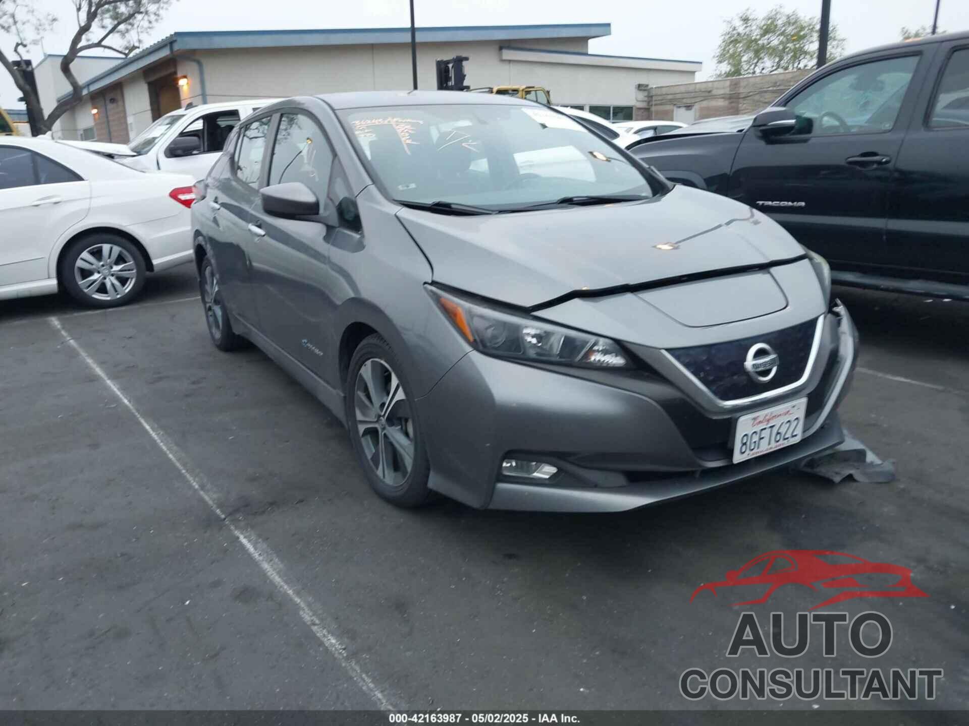 NISSAN LEAF 2018 - 1N4AZ1CP0JC308655