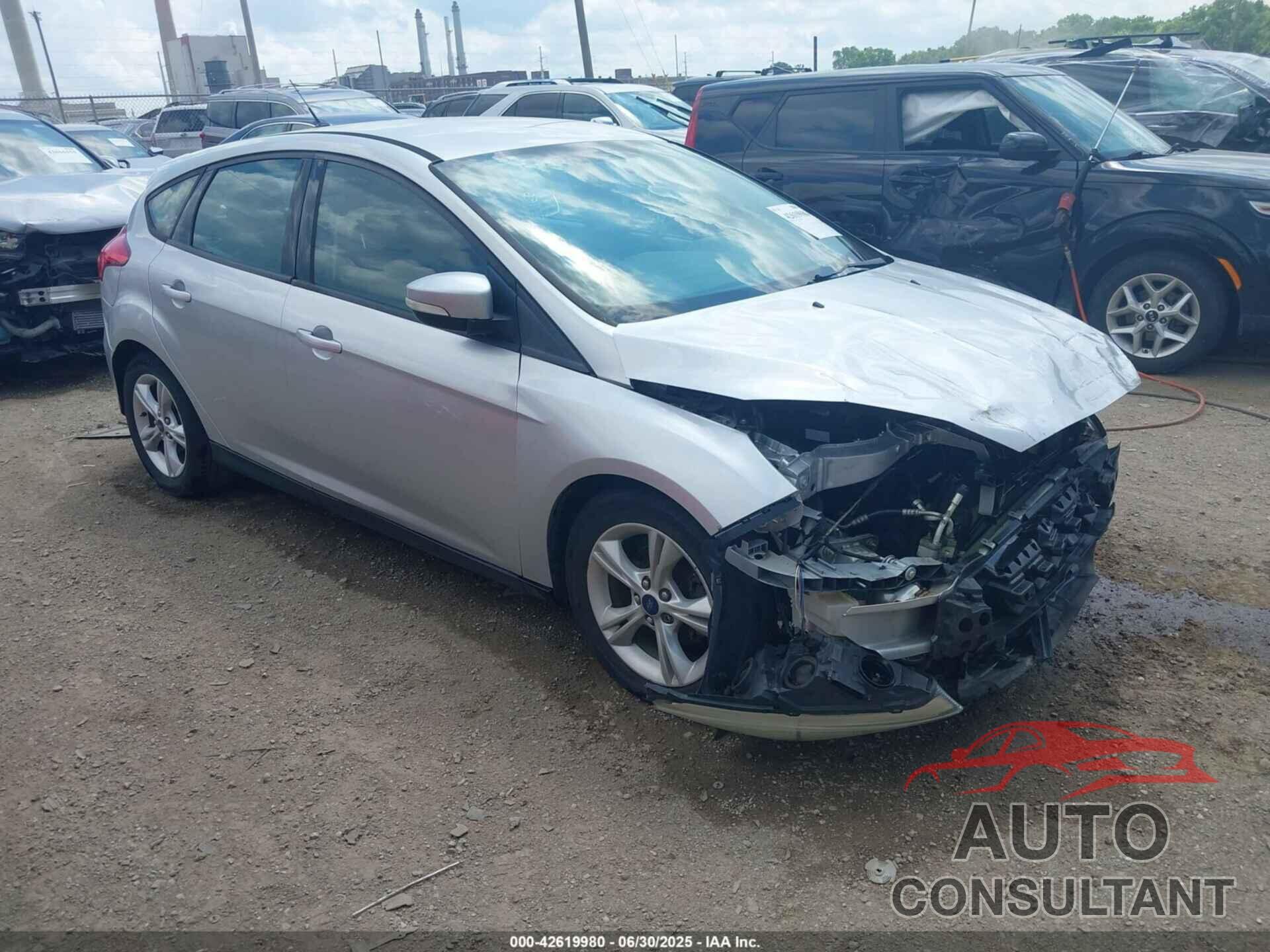 FORD FOCUS 2015 - 1FADP3K28FL305238